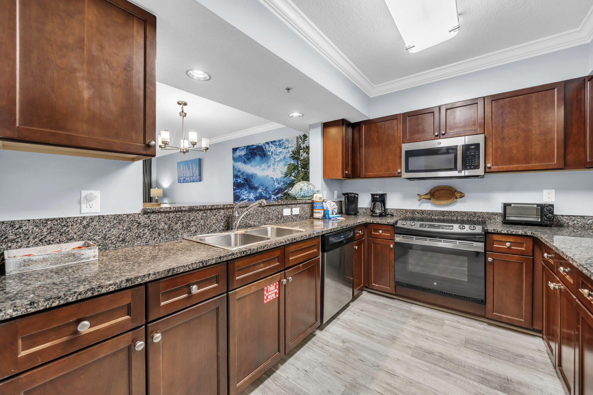 DESTIN WEST BEACH AND BAY RESORT - Residential