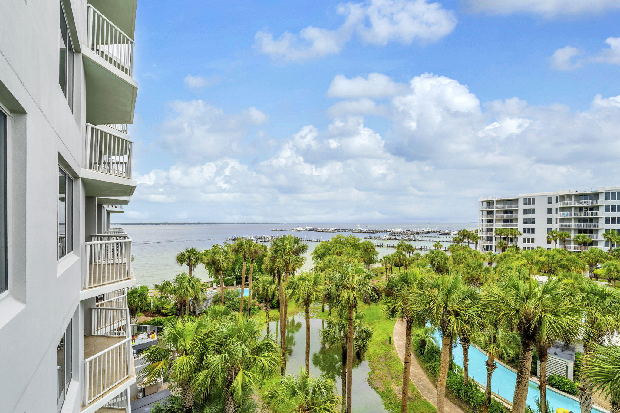 DESTIN WEST BEACH AND BAY RESORT - Residential