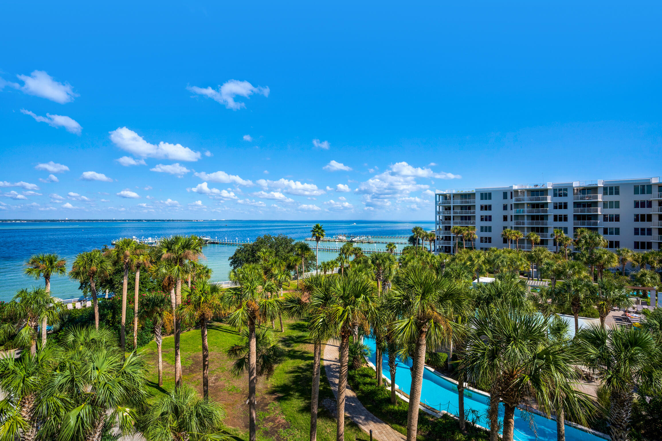 DESTIN WEST BEACH AND BAY RESORT - Residential
