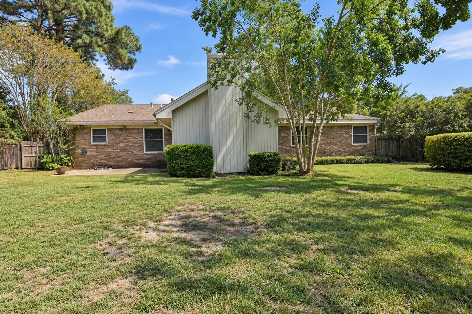TANGLEWOOD 1ST ADDN - Residential