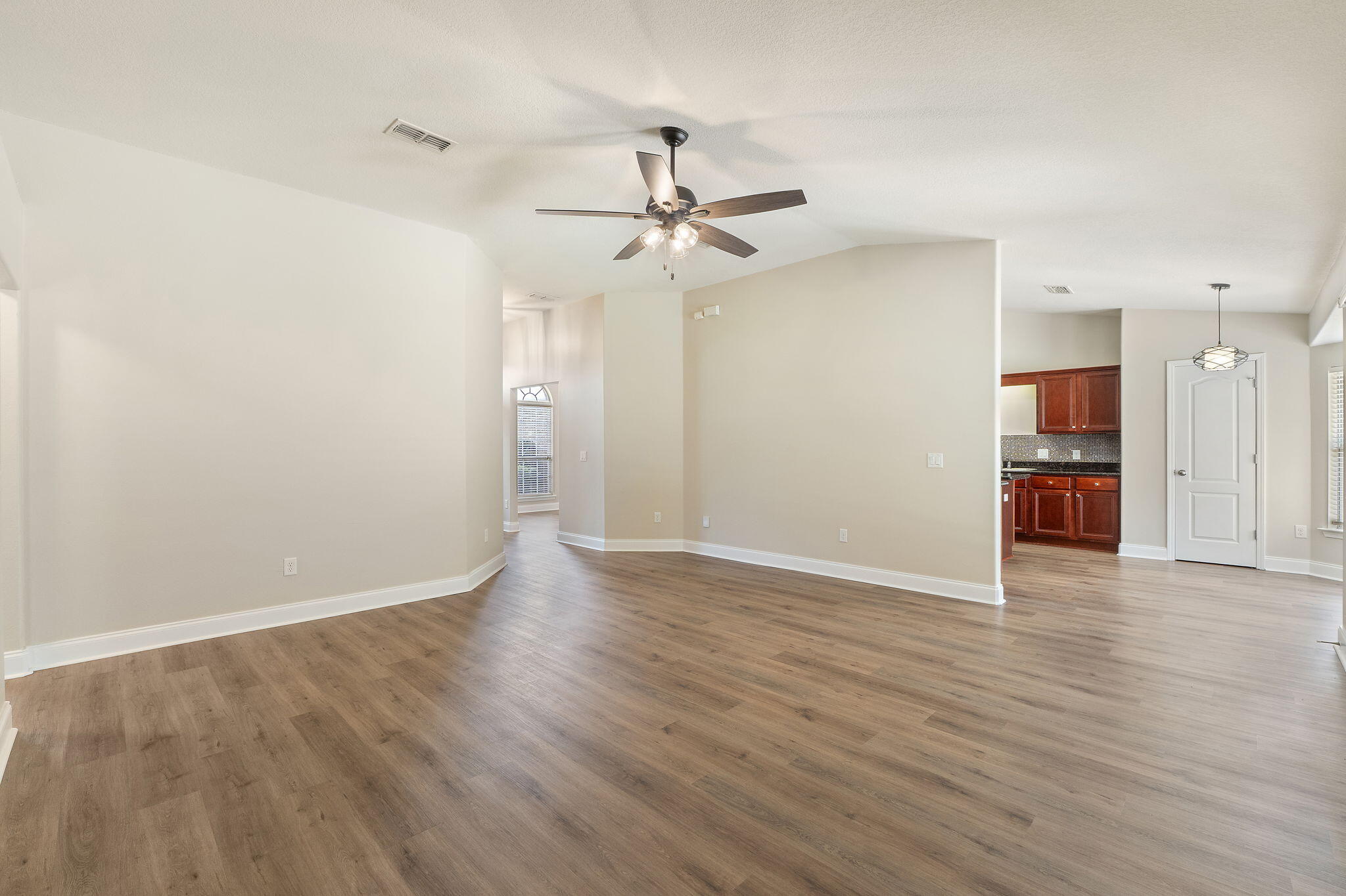 HARVELLS CROSSING - Residential
