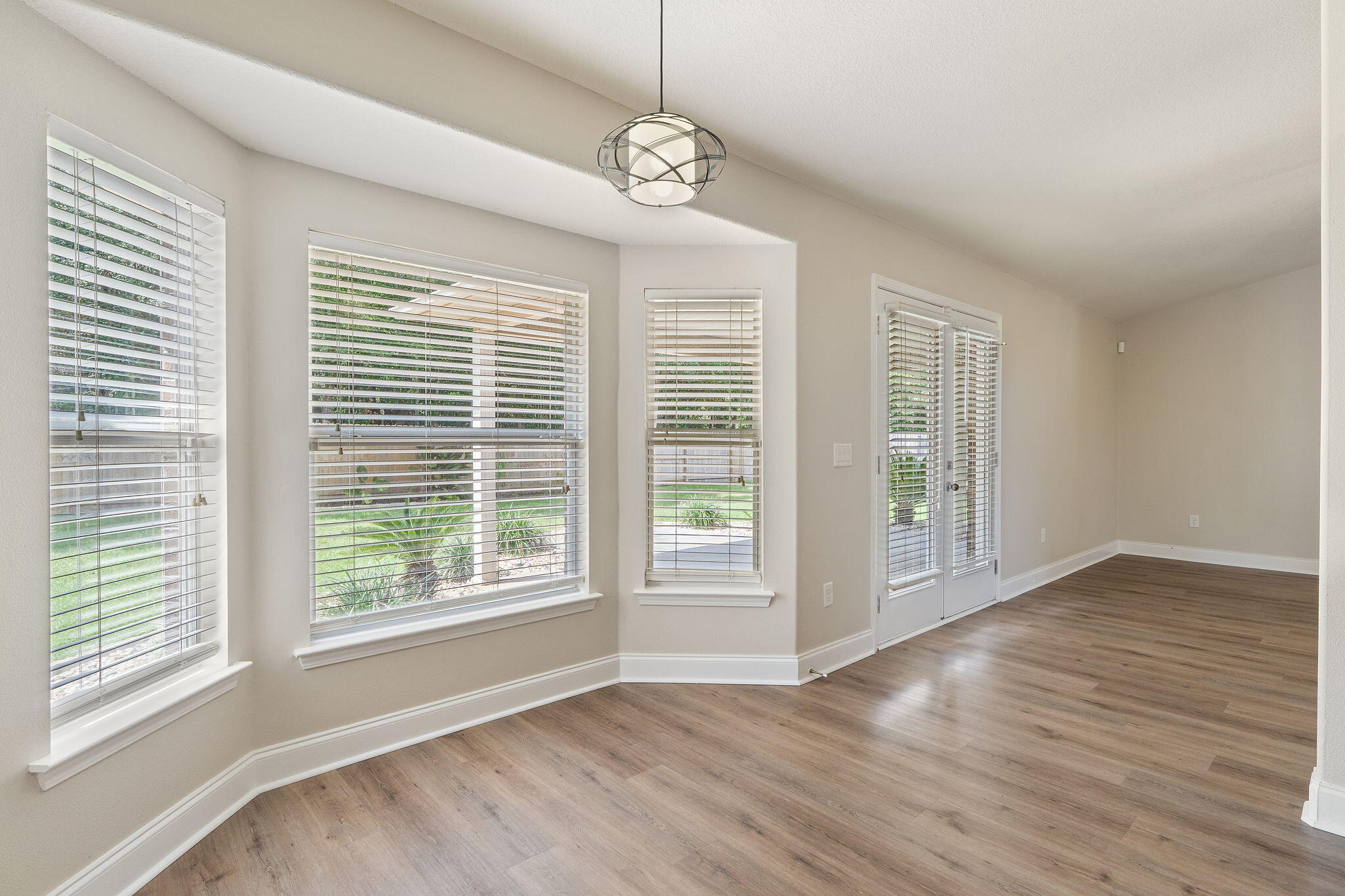 HARVELLS CROSSING - Residential