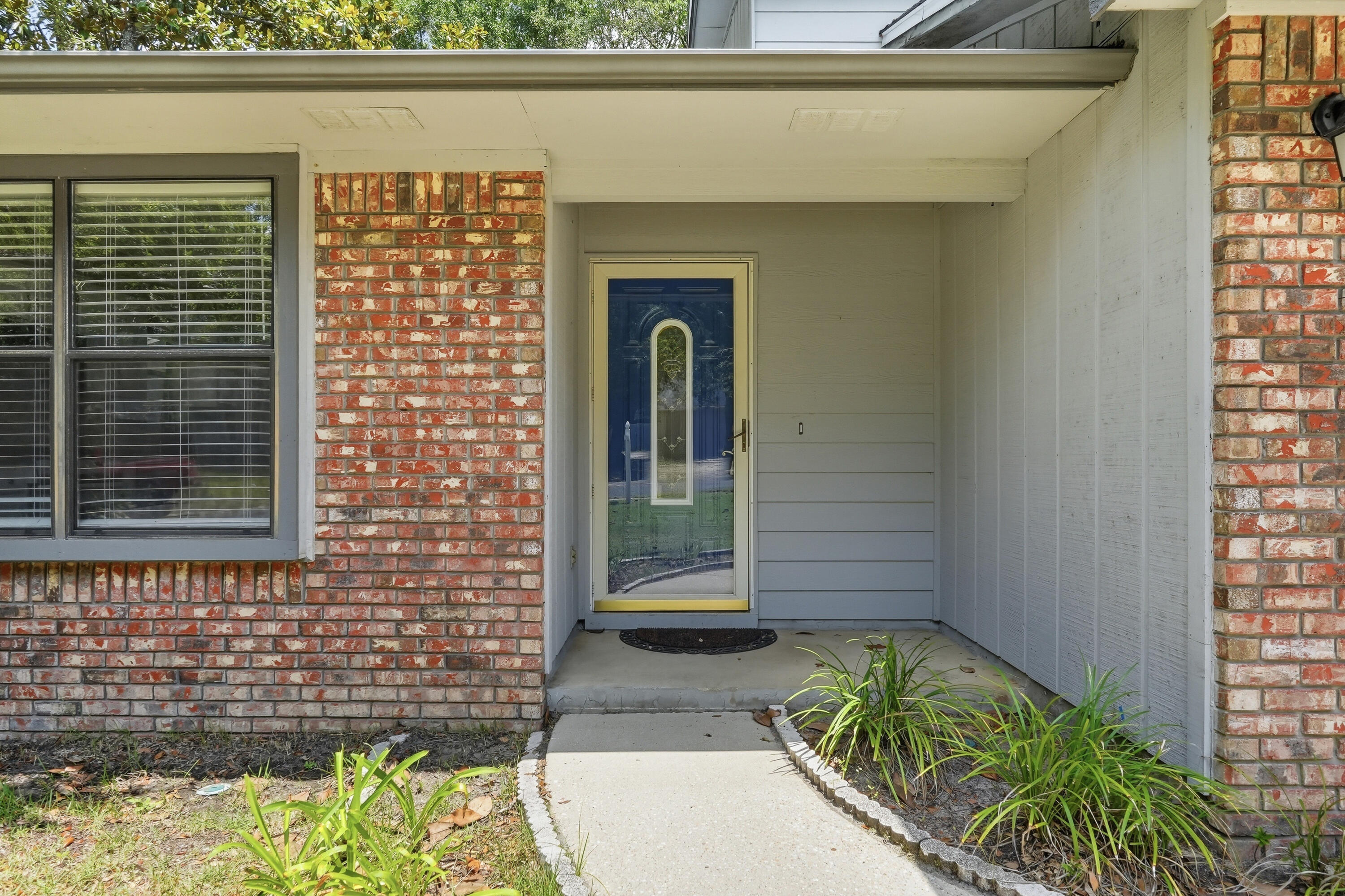 CREEKSIDE 4 - Residential Lease