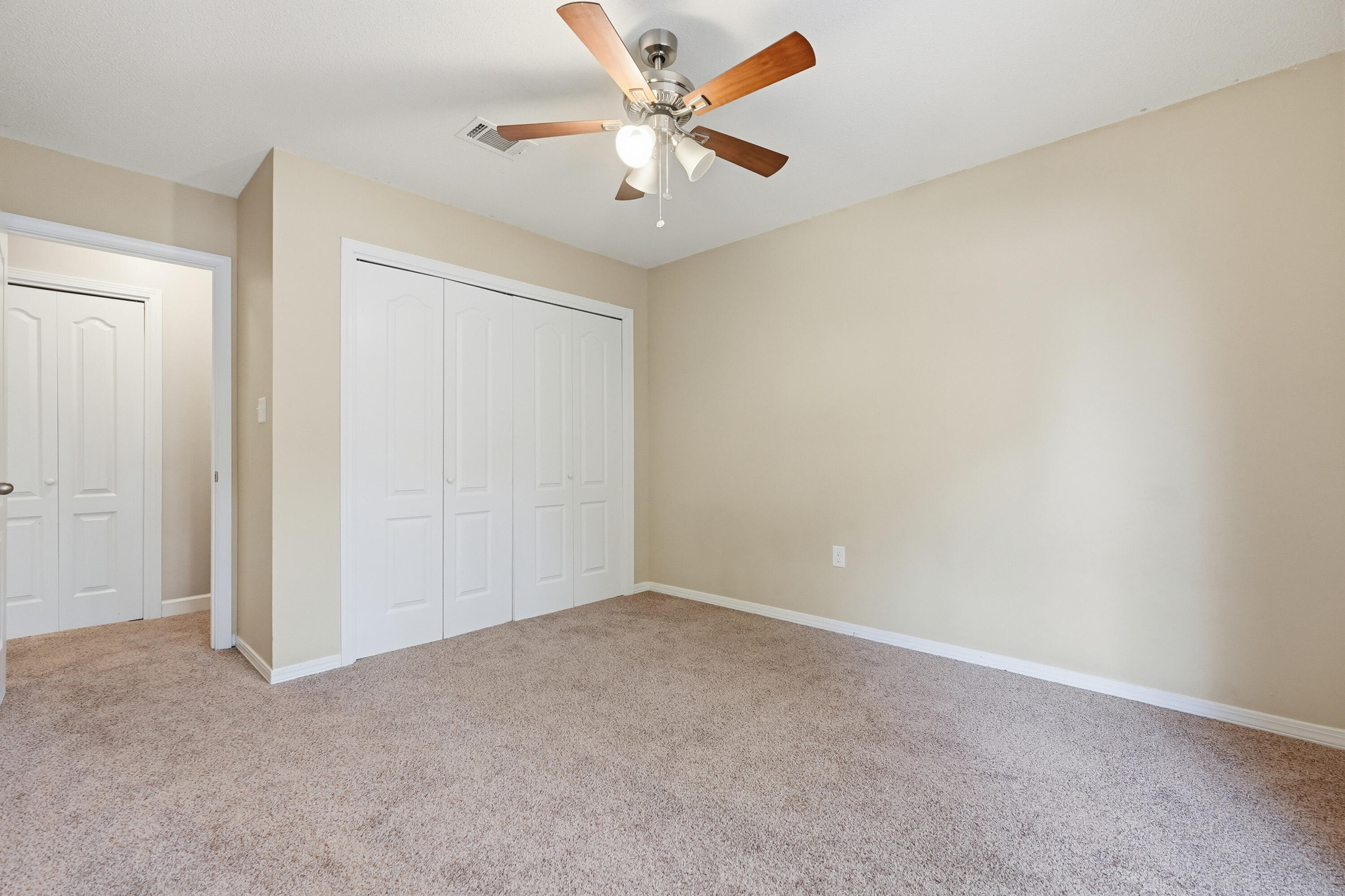 CREEKSIDE 4 - Residential Lease