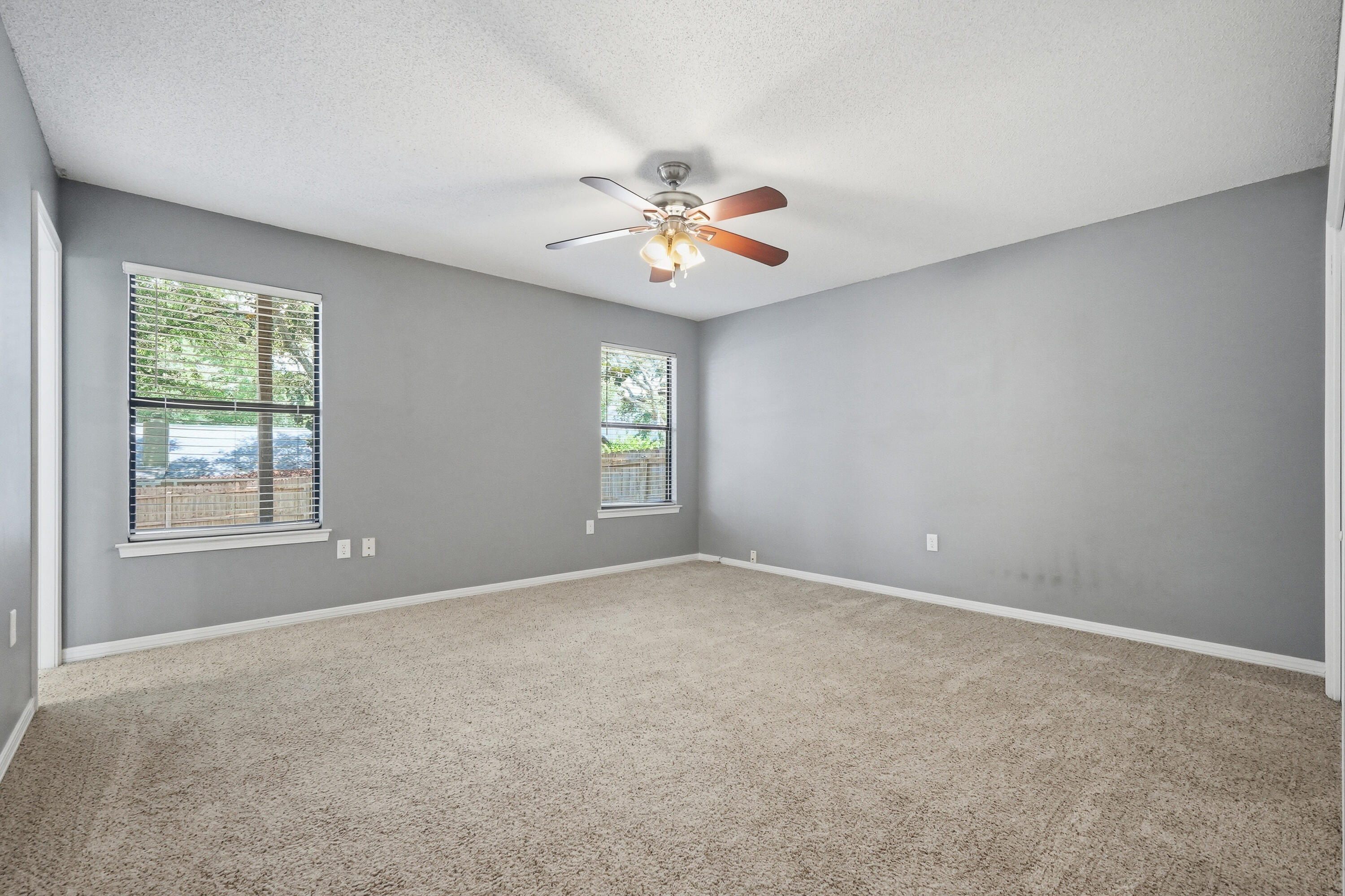 CREEKSIDE 4 - Residential Lease