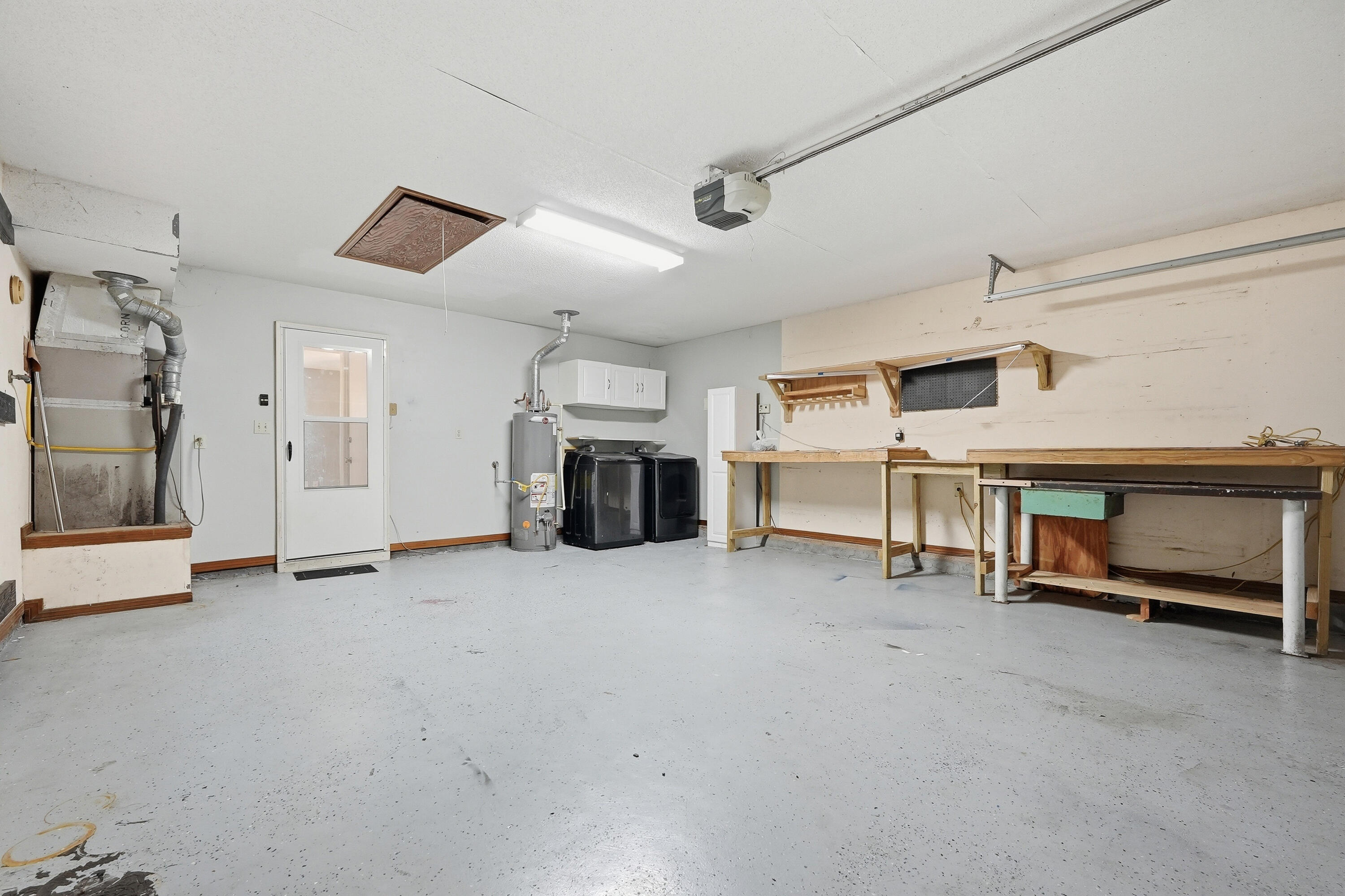 CREEKSIDE 4 - Residential Lease