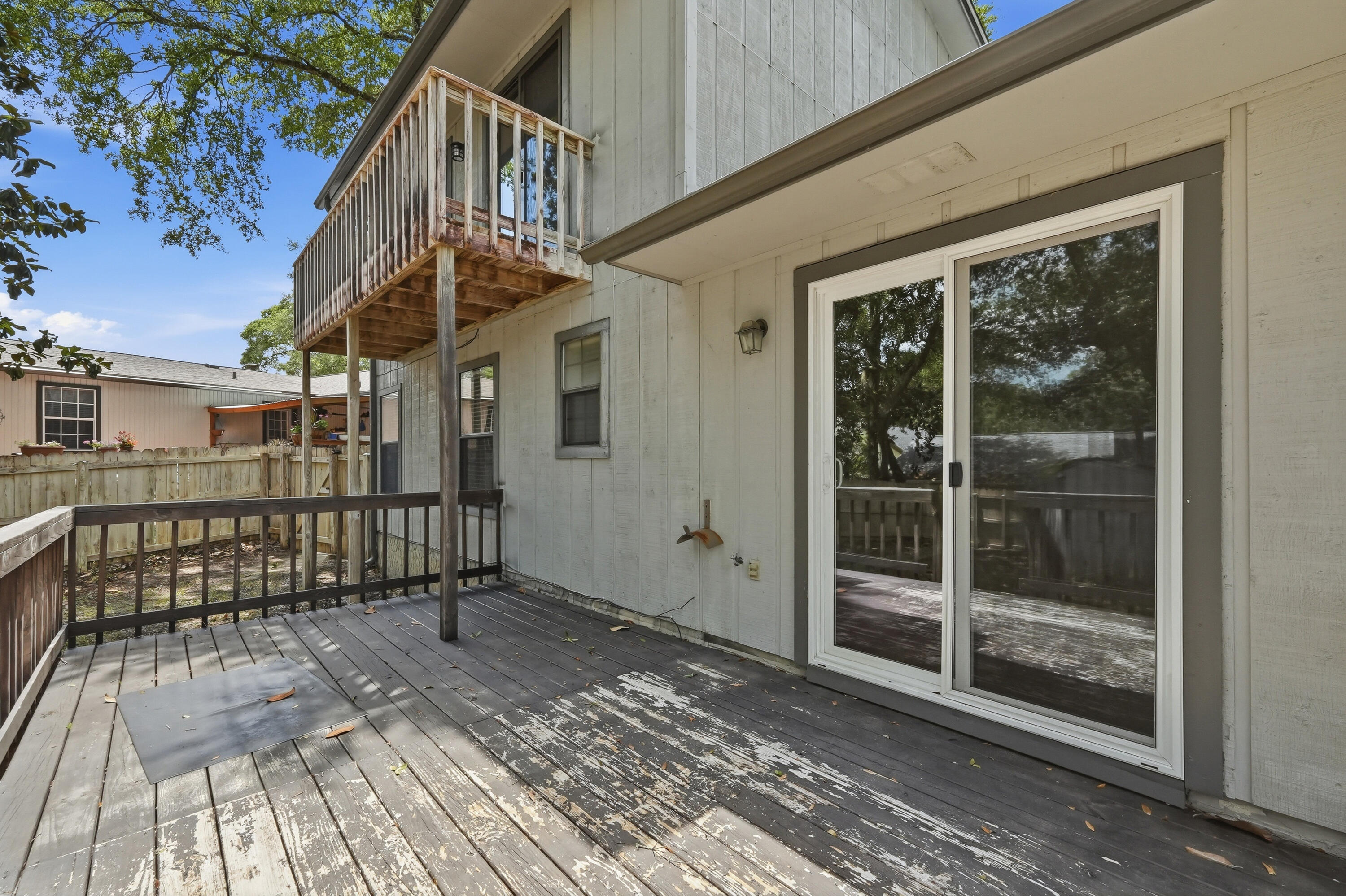 CREEKSIDE 4 - Residential Lease
