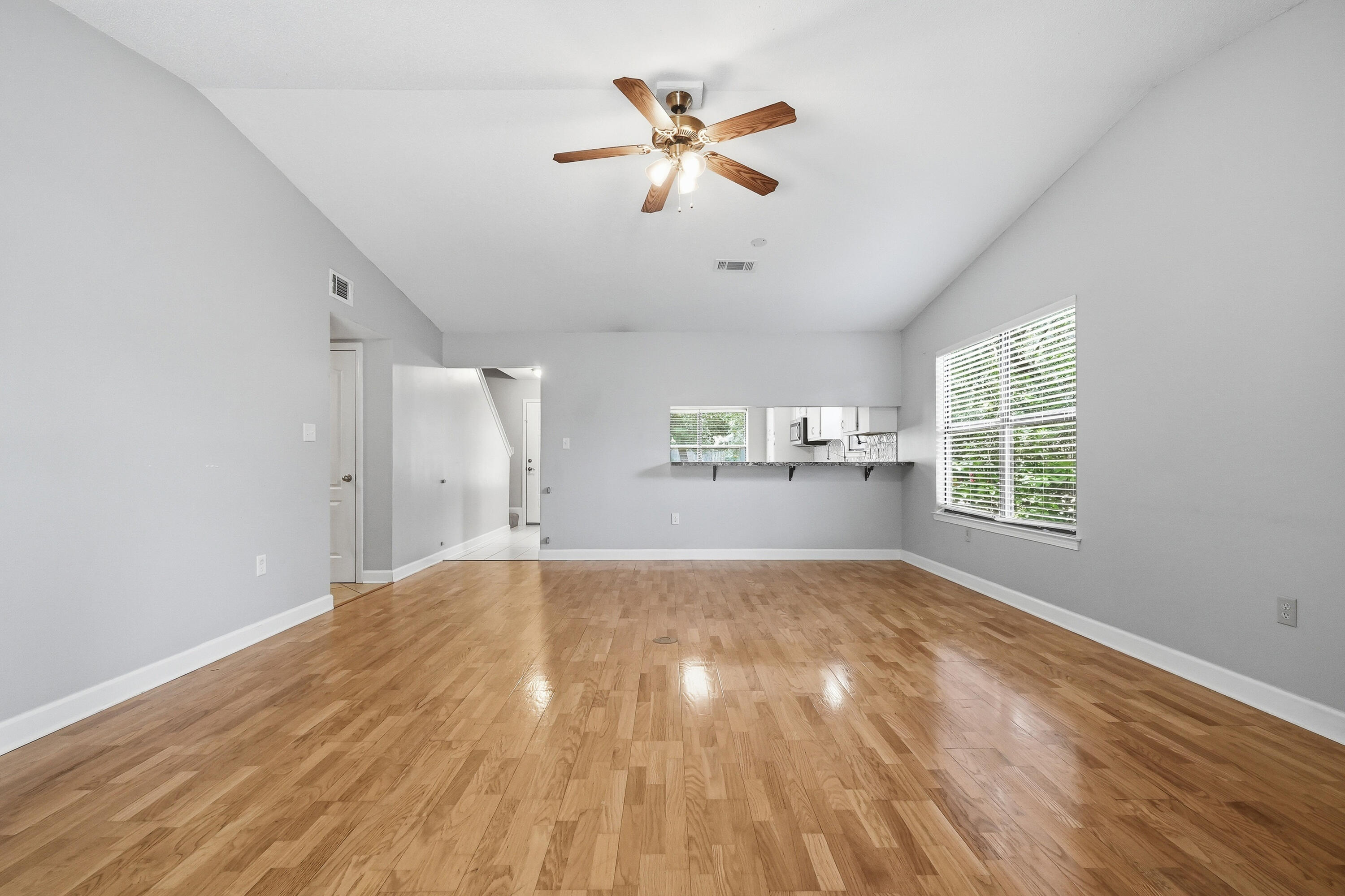 CREEKSIDE 4 - Residential Lease