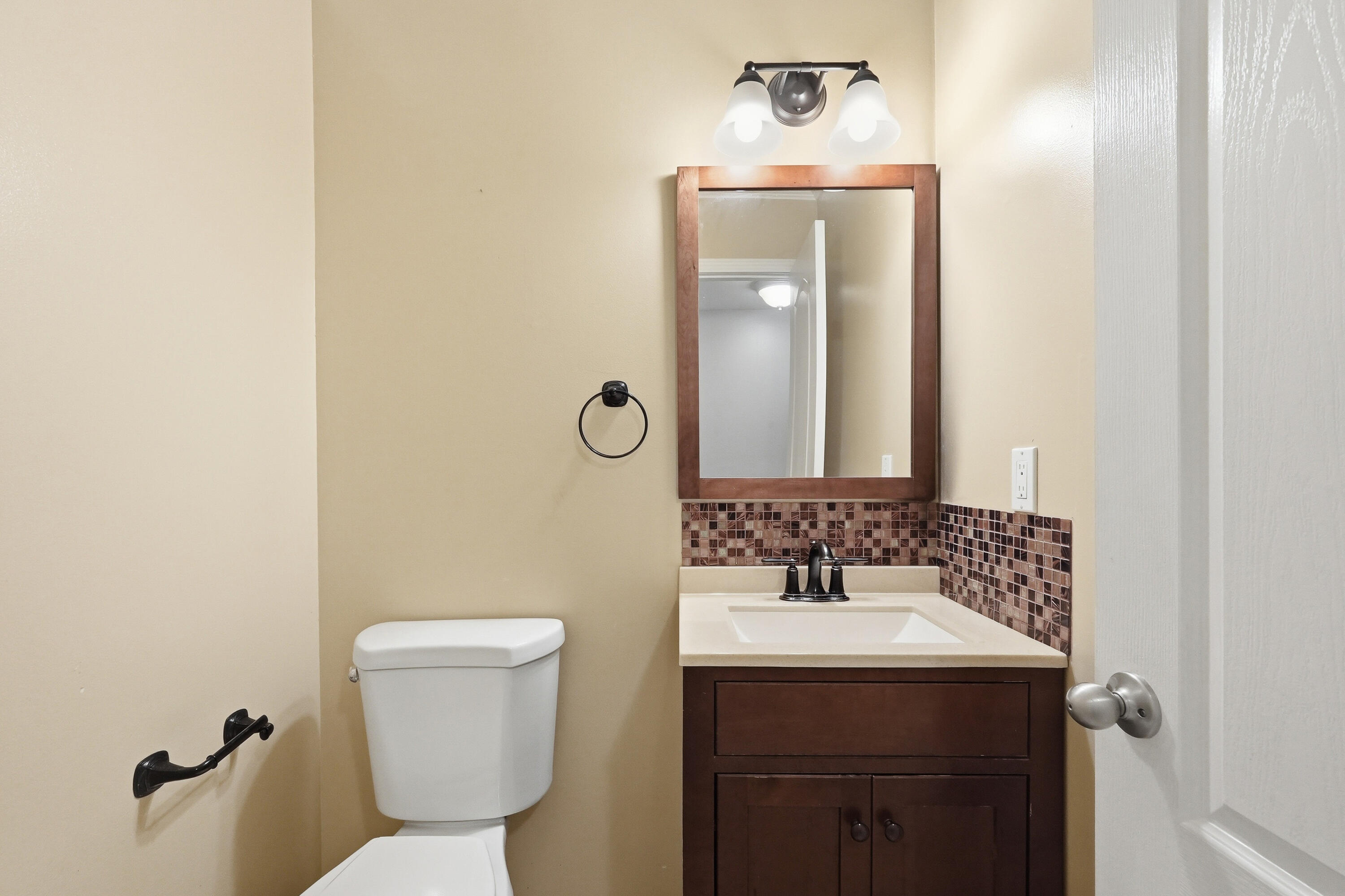 CREEKSIDE 4 - Residential Lease