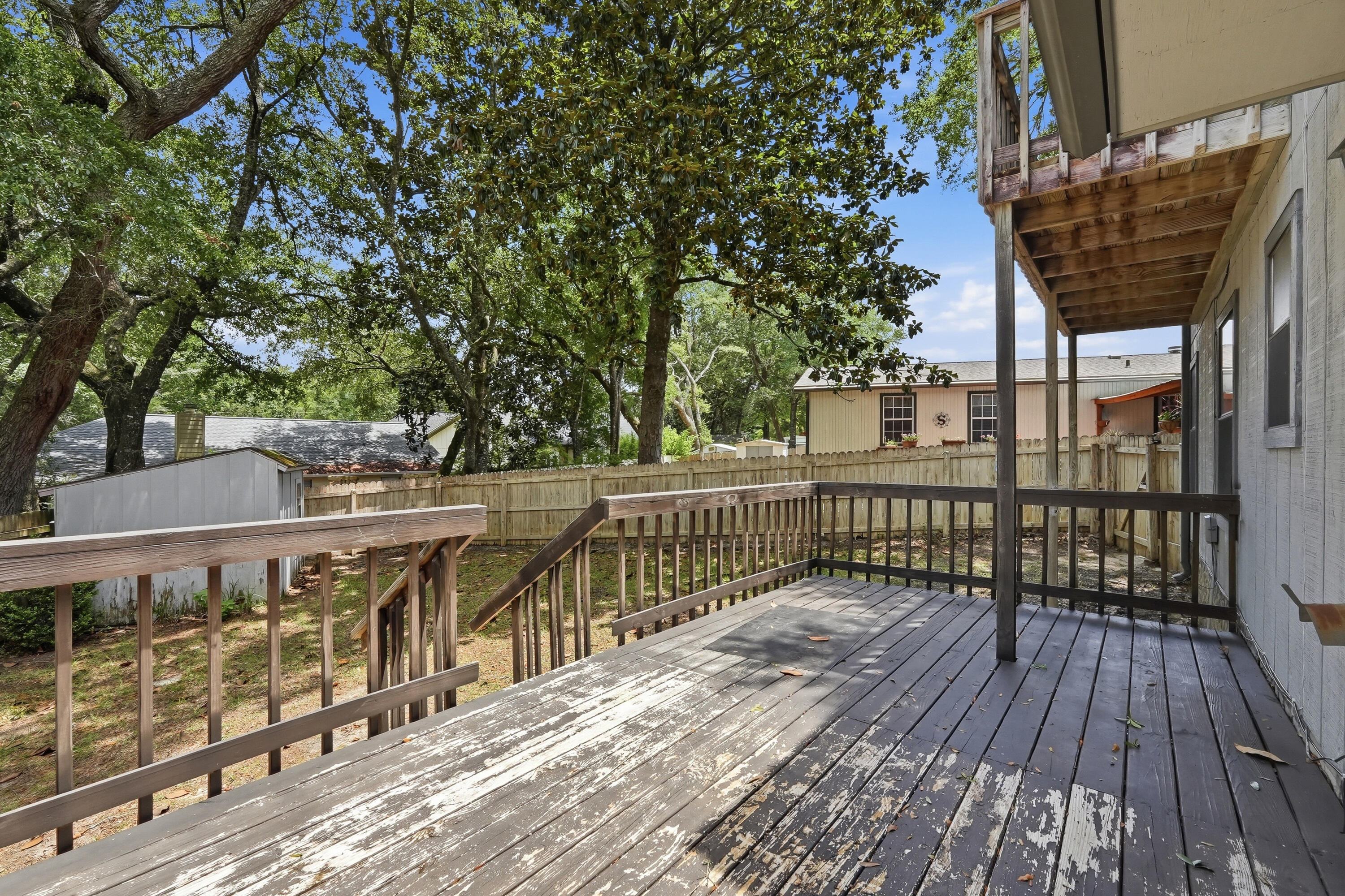 CREEKSIDE 4 - Residential Lease