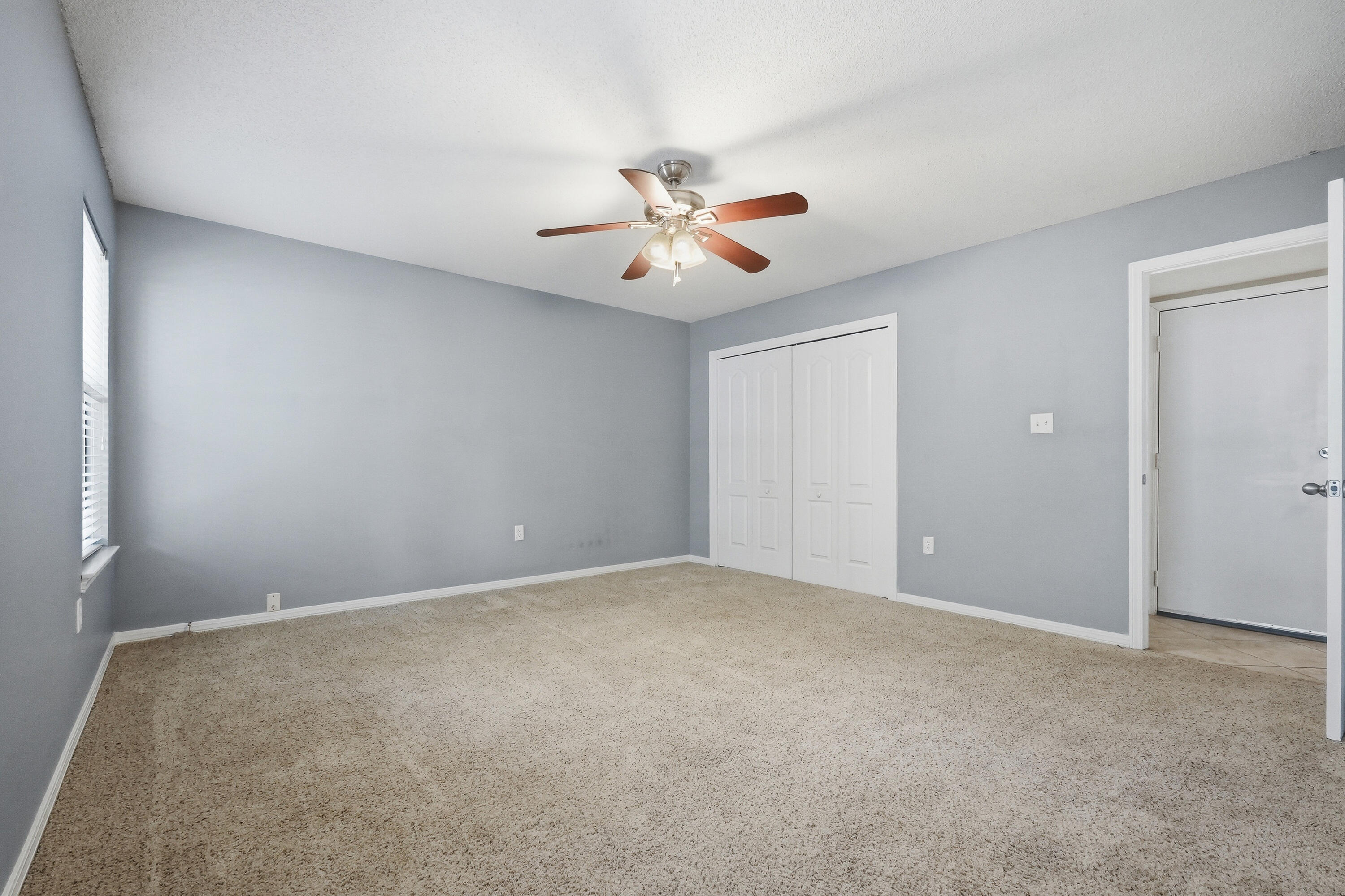 CREEKSIDE 4 - Residential Lease