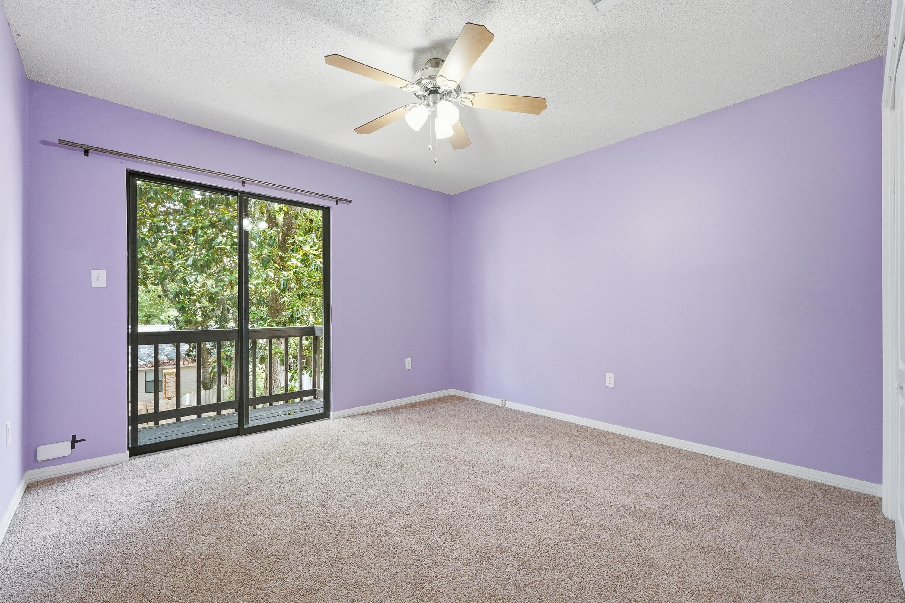 CREEKSIDE 4 - Residential Lease