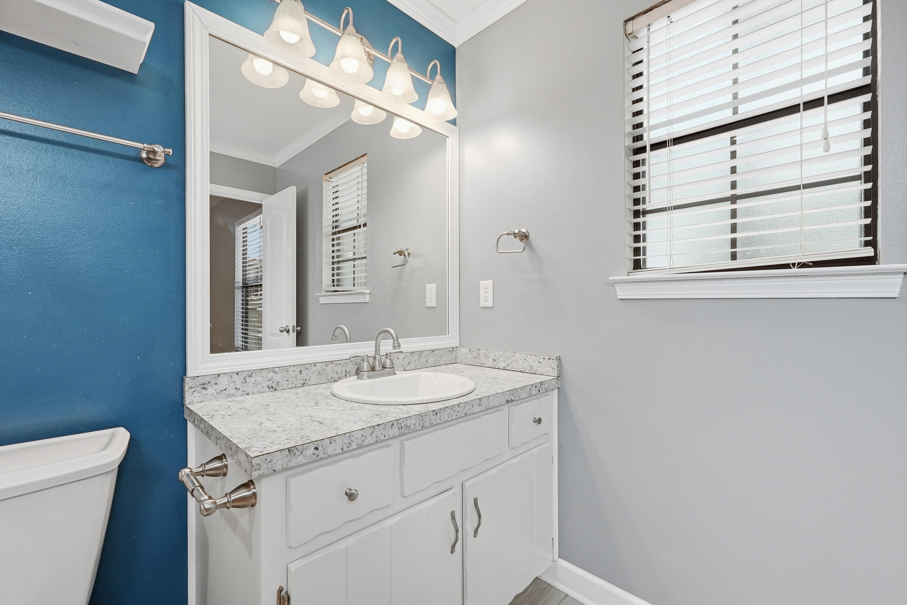 CREEKSIDE 4 - Residential Lease