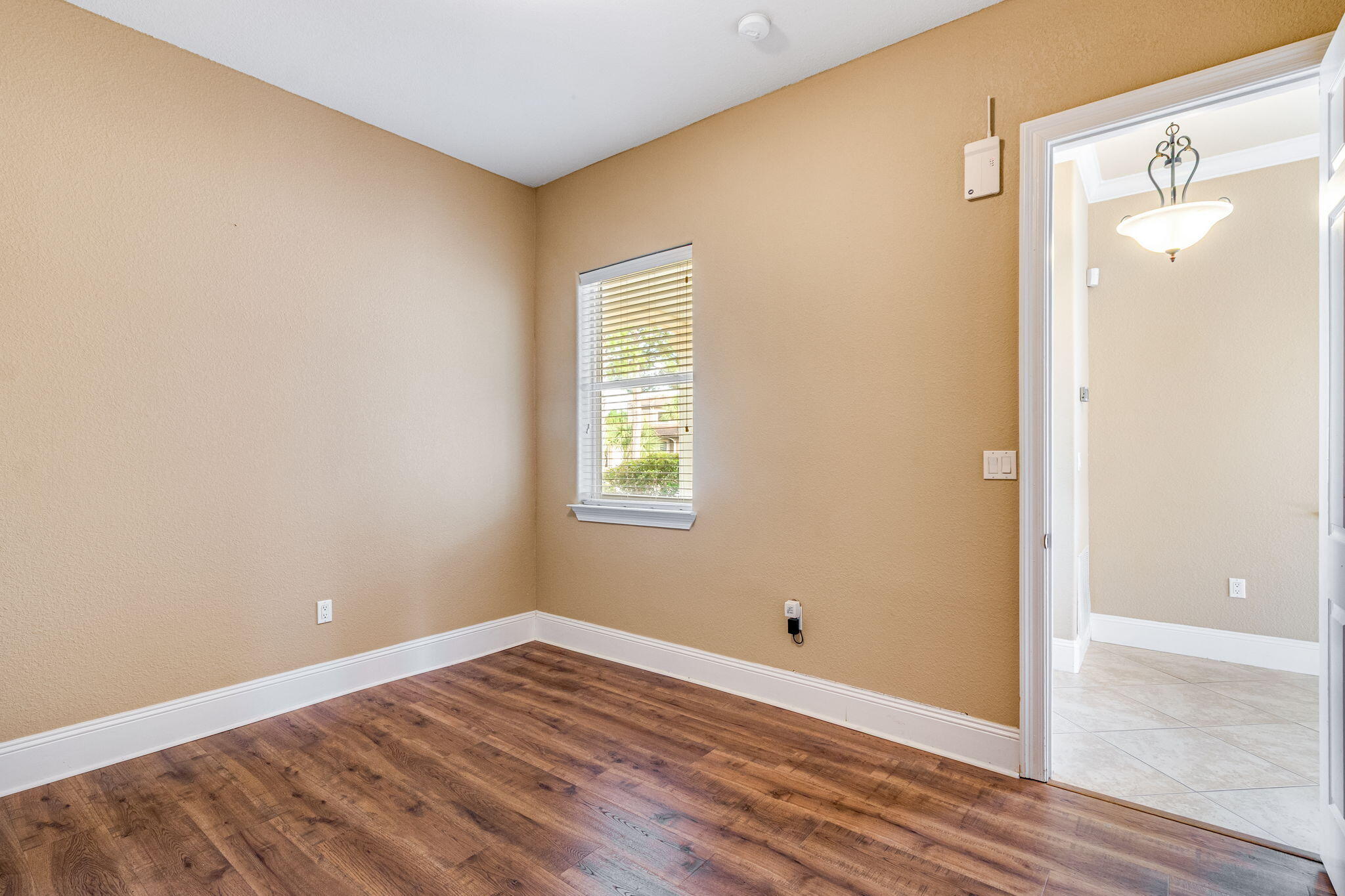 CALUSA BAY S/D - Residential Lease