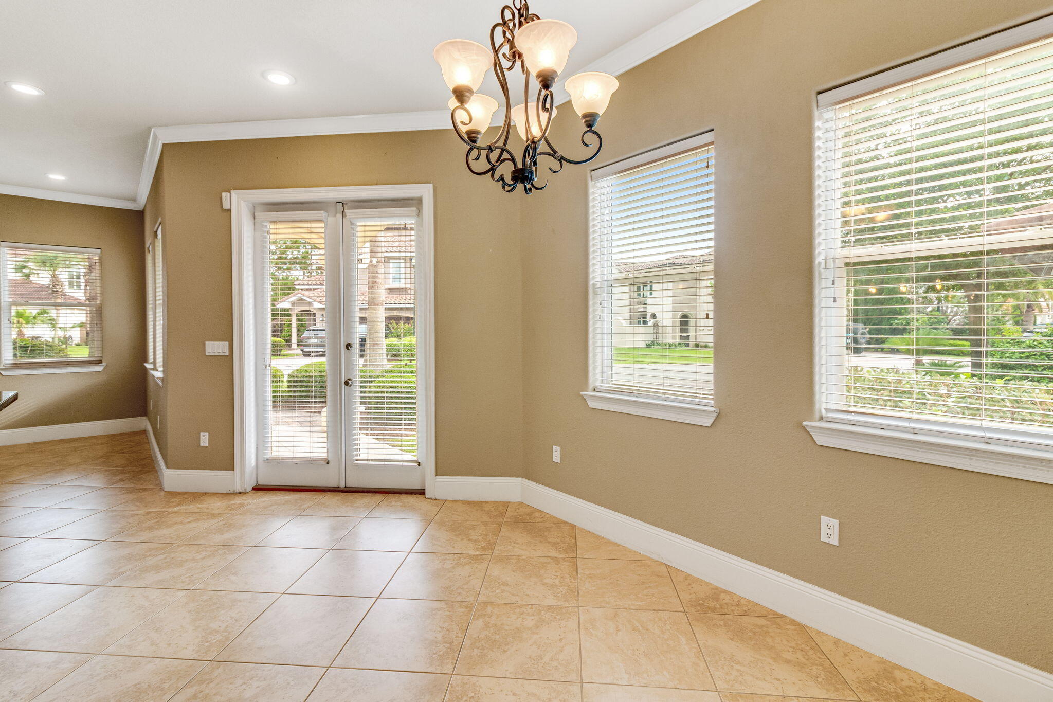CALUSA BAY S/D - Residential Lease