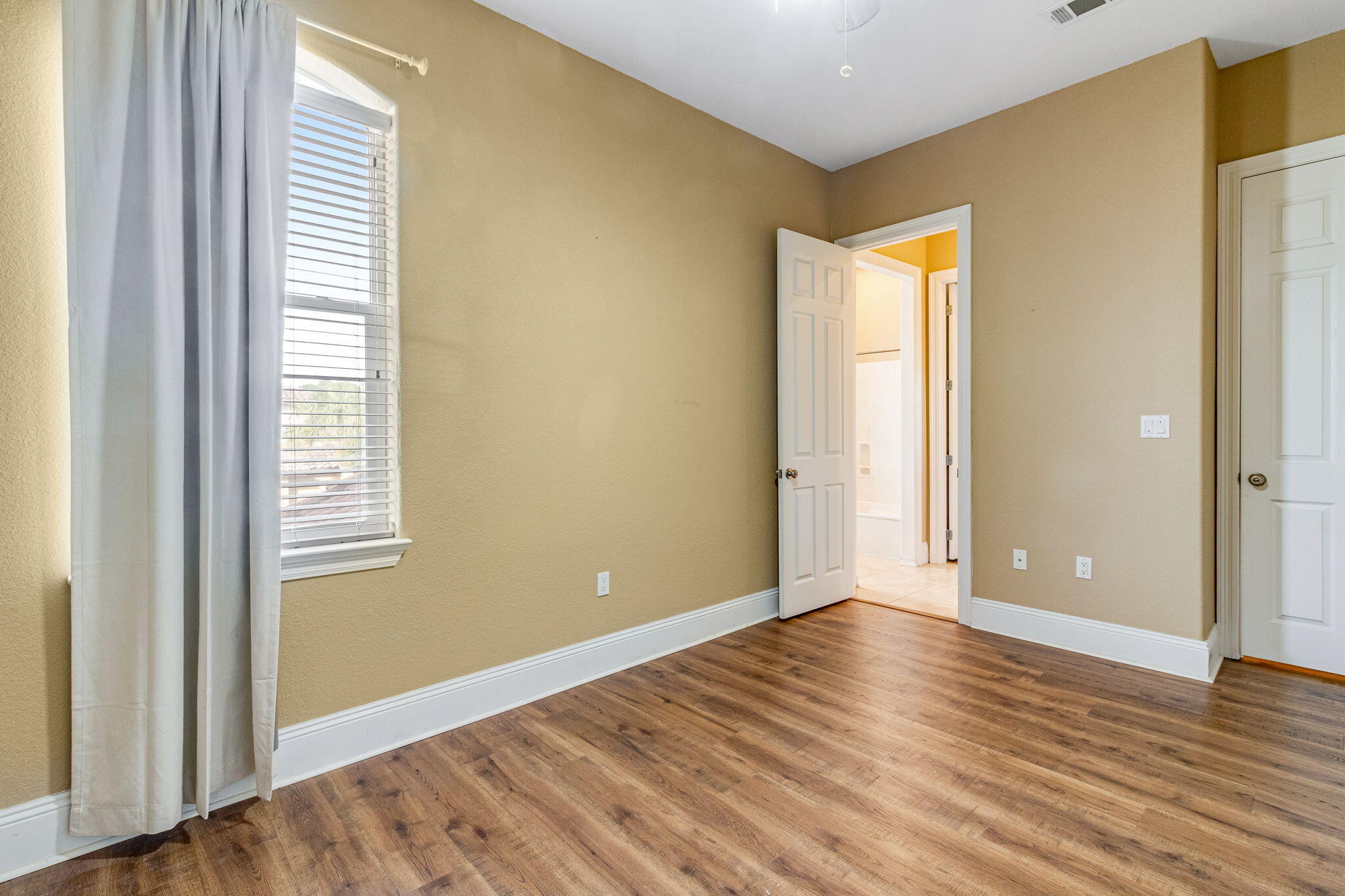 CALUSA BAY S/D - Residential Lease