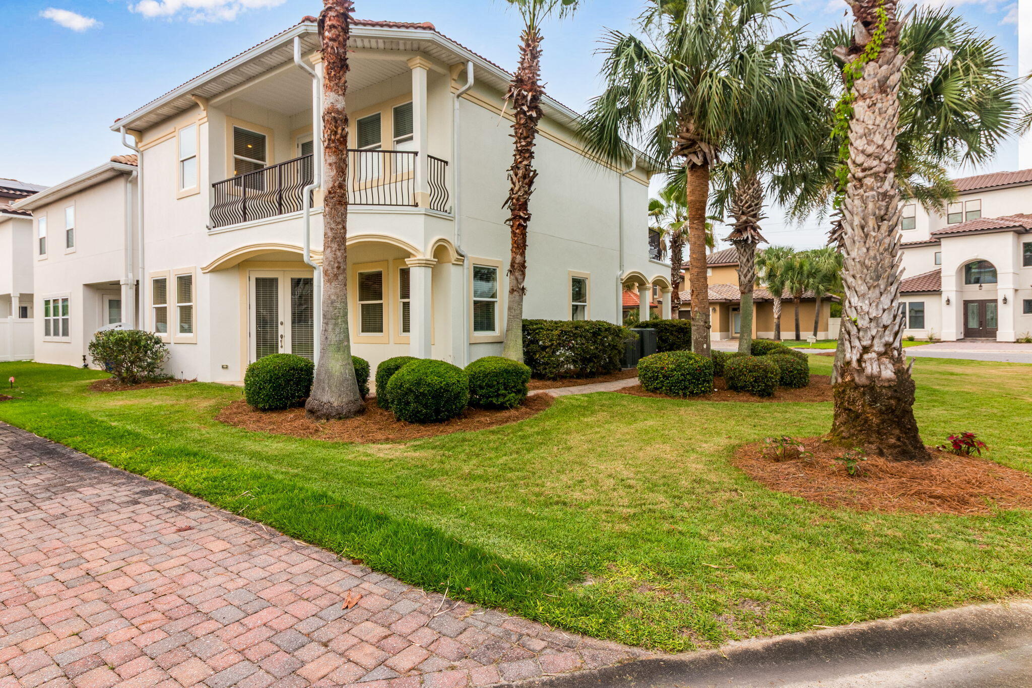 CALUSA BAY S/D - Residential Lease