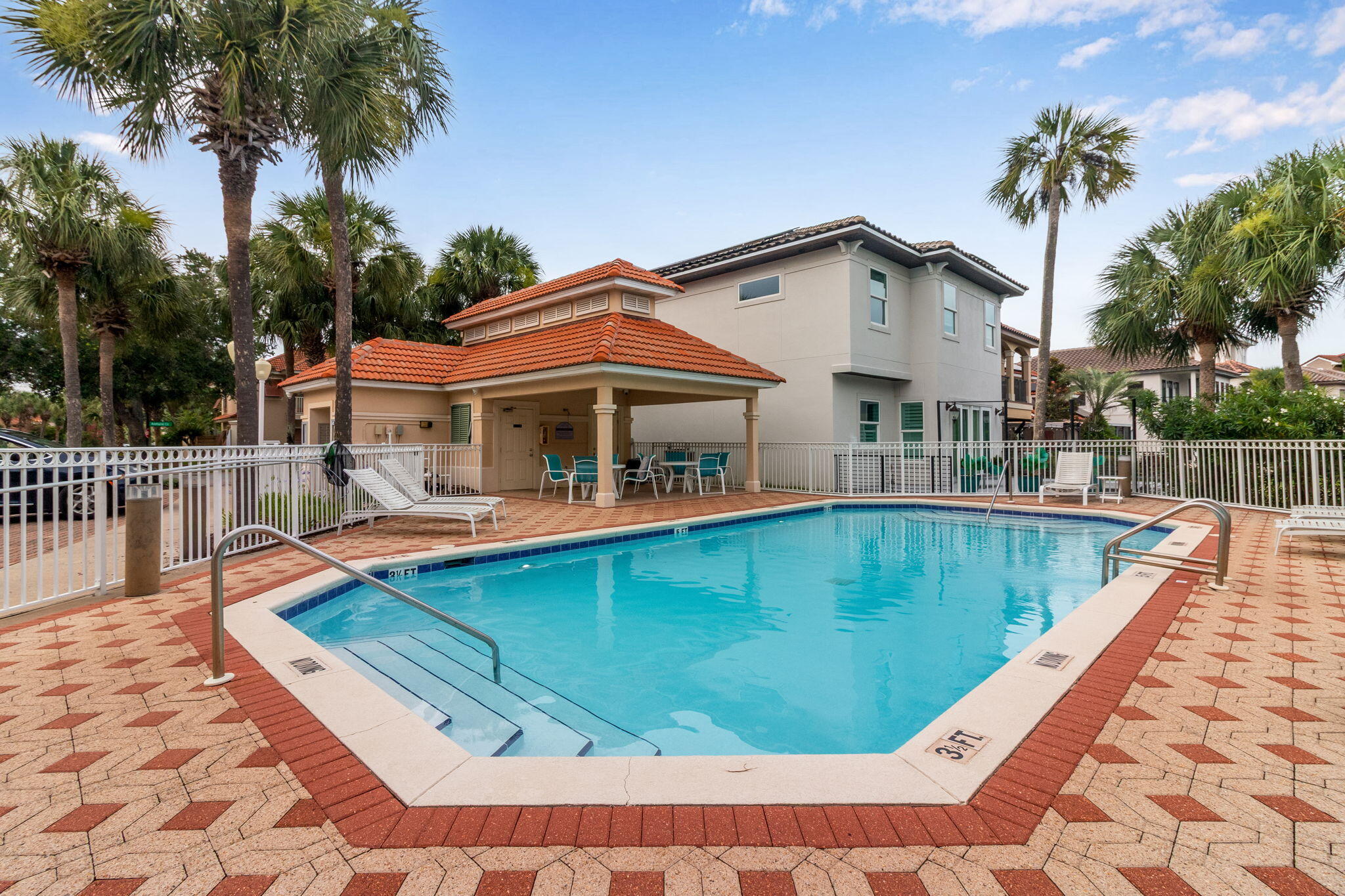 CALUSA BAY S/D - Residential Lease