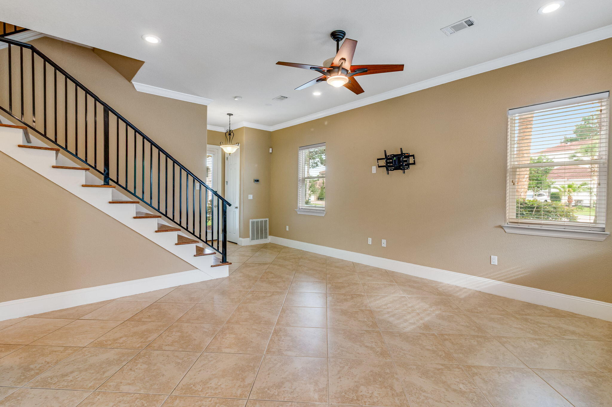 CALUSA BAY S/D - Residential Lease