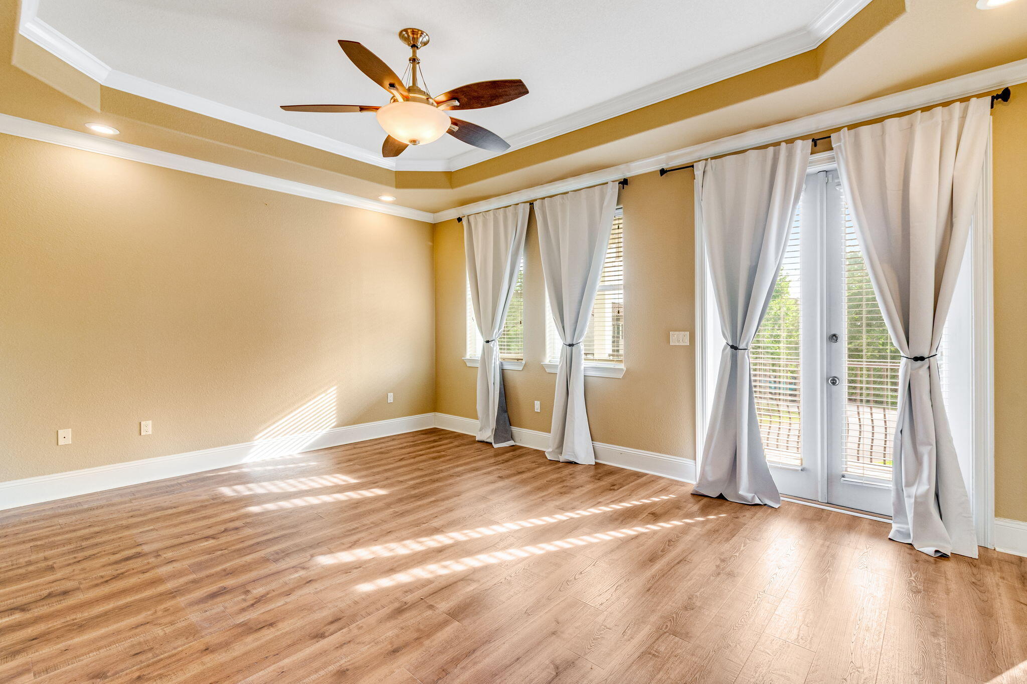 CALUSA BAY S/D - Residential Lease