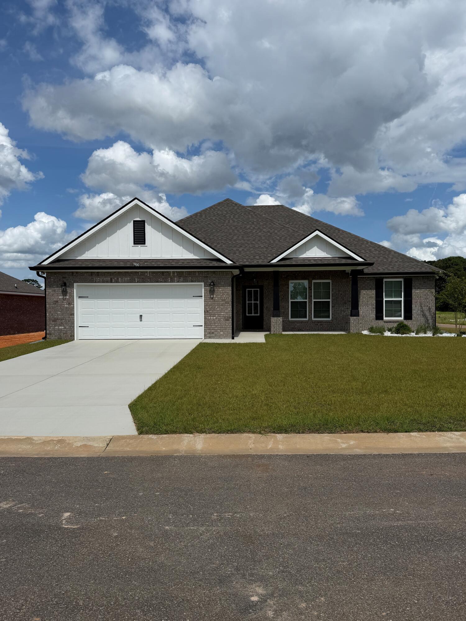 HOUSTON PLACE - Residential