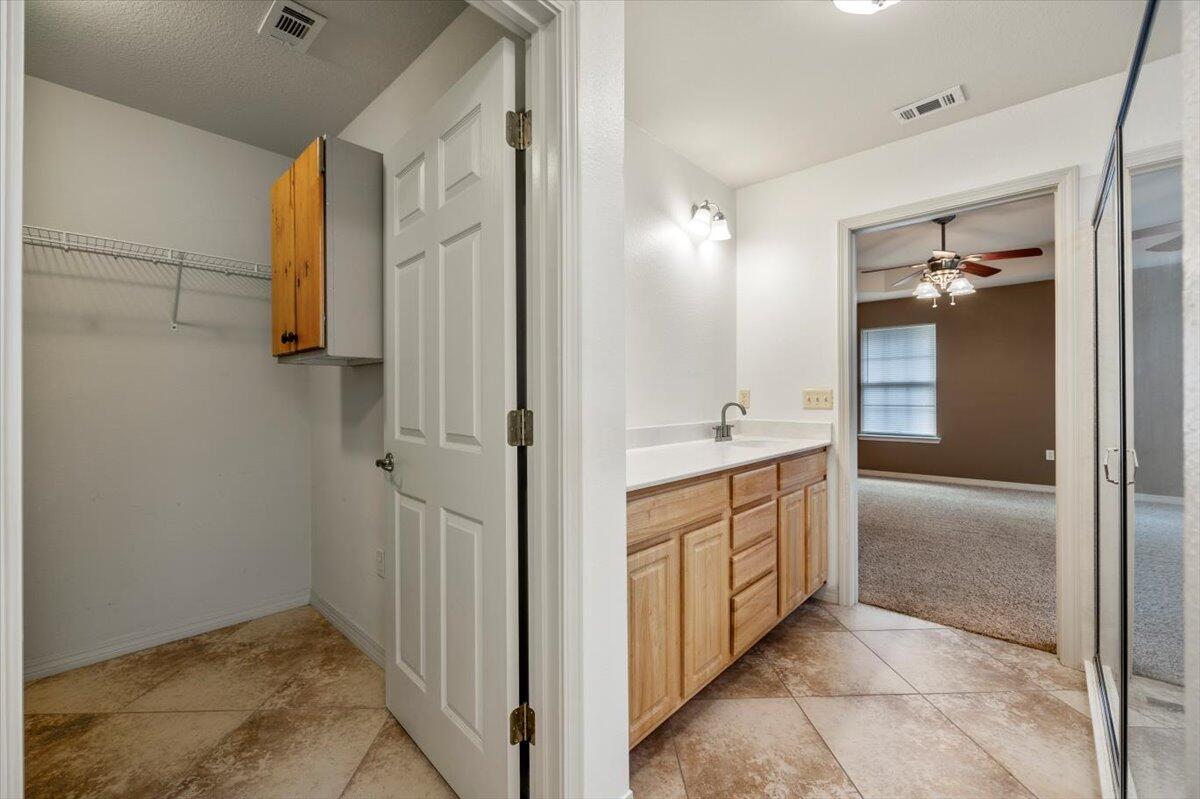 NORTH SUPERGROUP - Residential Lease
