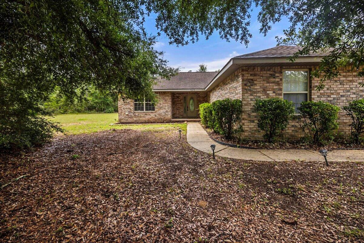 Welcome to this charming 3-bedroom, 2-bathroom home located in Crestview, FL. This lovely house features a spacious yard perfect for outdoor activities and entertaining. With tall ceilings throughout, the home feels open and airy. The split floor plan offers privacy and convenience, with the master bedroom separate from the other bedrooms. The 2 bathrooms provide ample space for daily routines. Don't miss out on the opportunity to make this house your new home! Schedule your showing today.