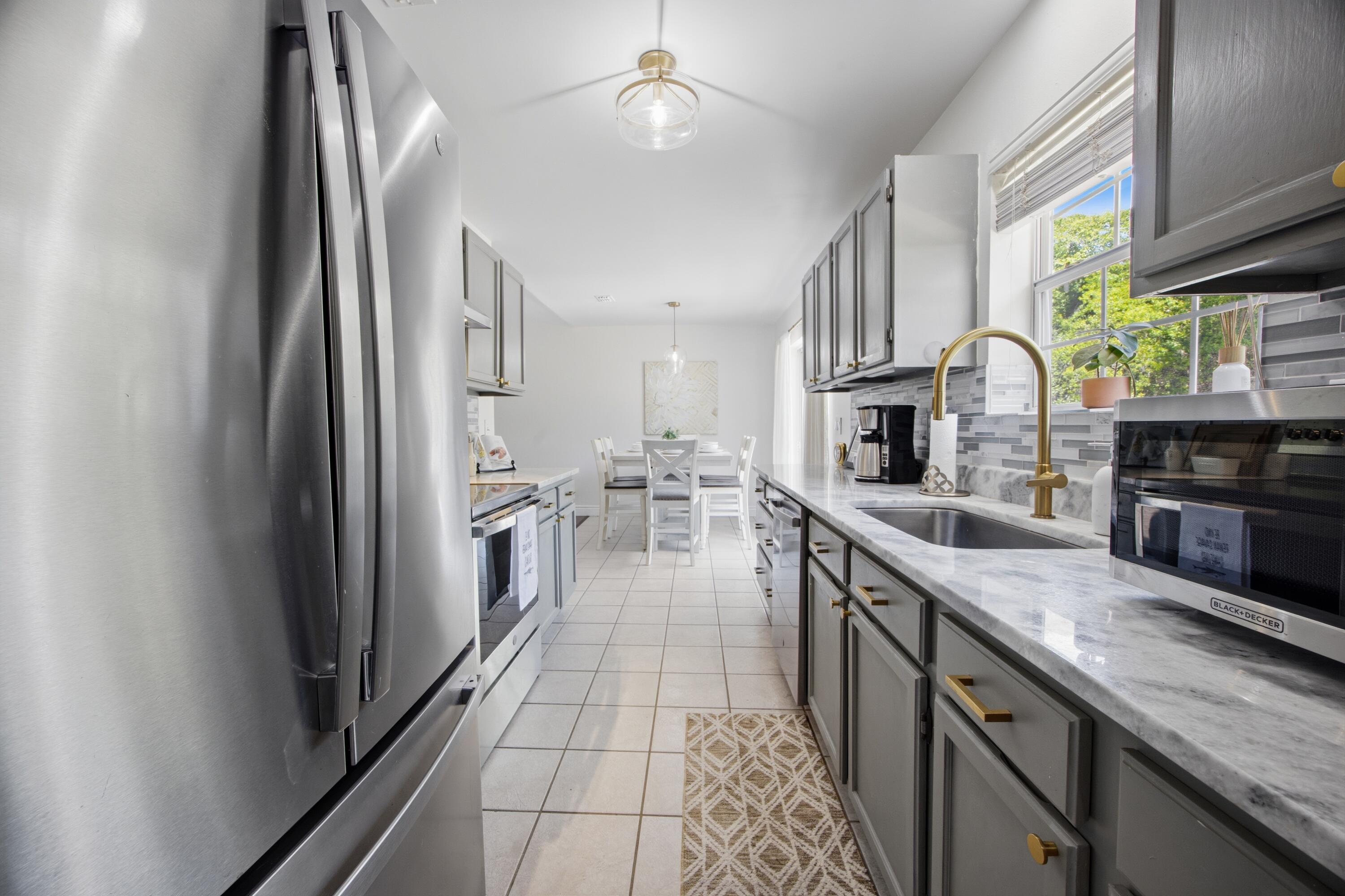 SEABREEZE 6TH ADDN - Residential