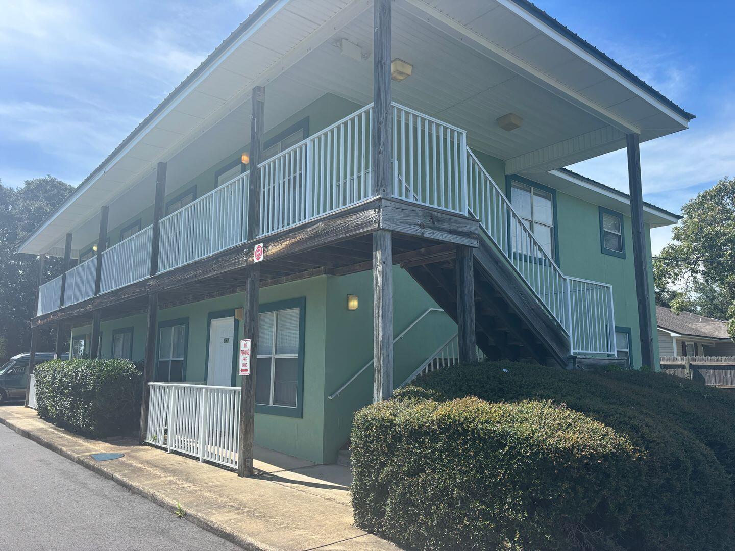 FLOROSA DEL MAR - Residential Lease