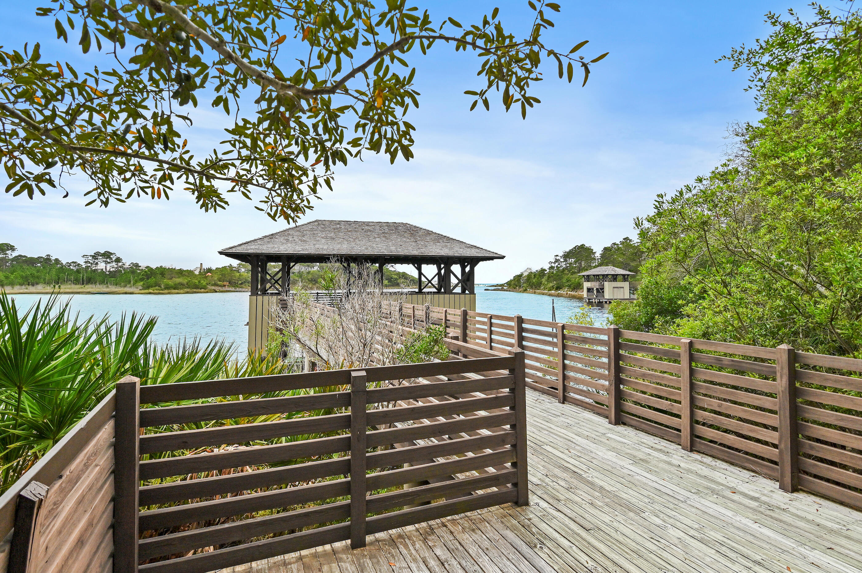 DRAPER LAKE COASTAL VILLAGE - Residential