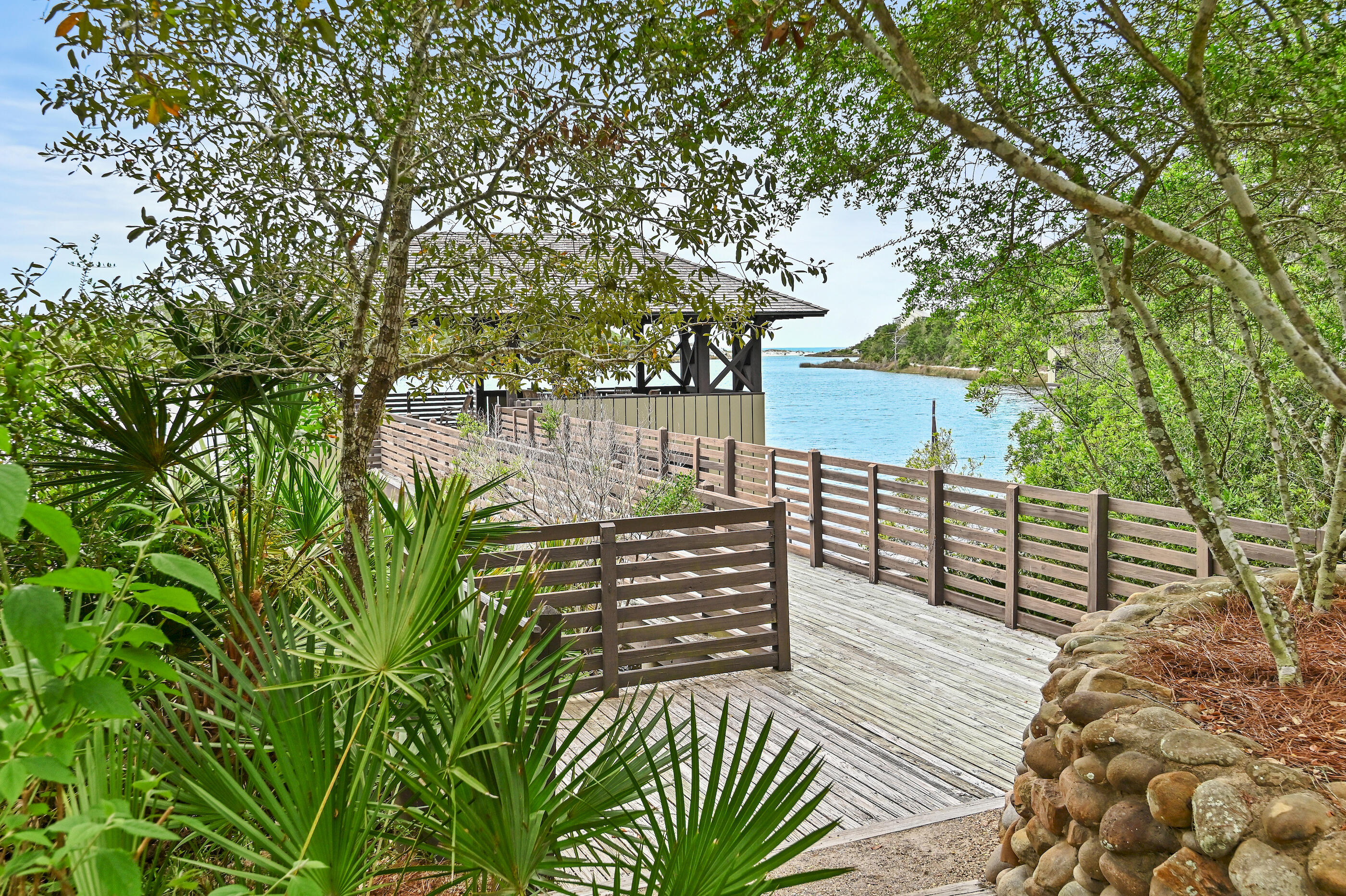 DRAPER LAKE COASTAL VILLAGE - Residential