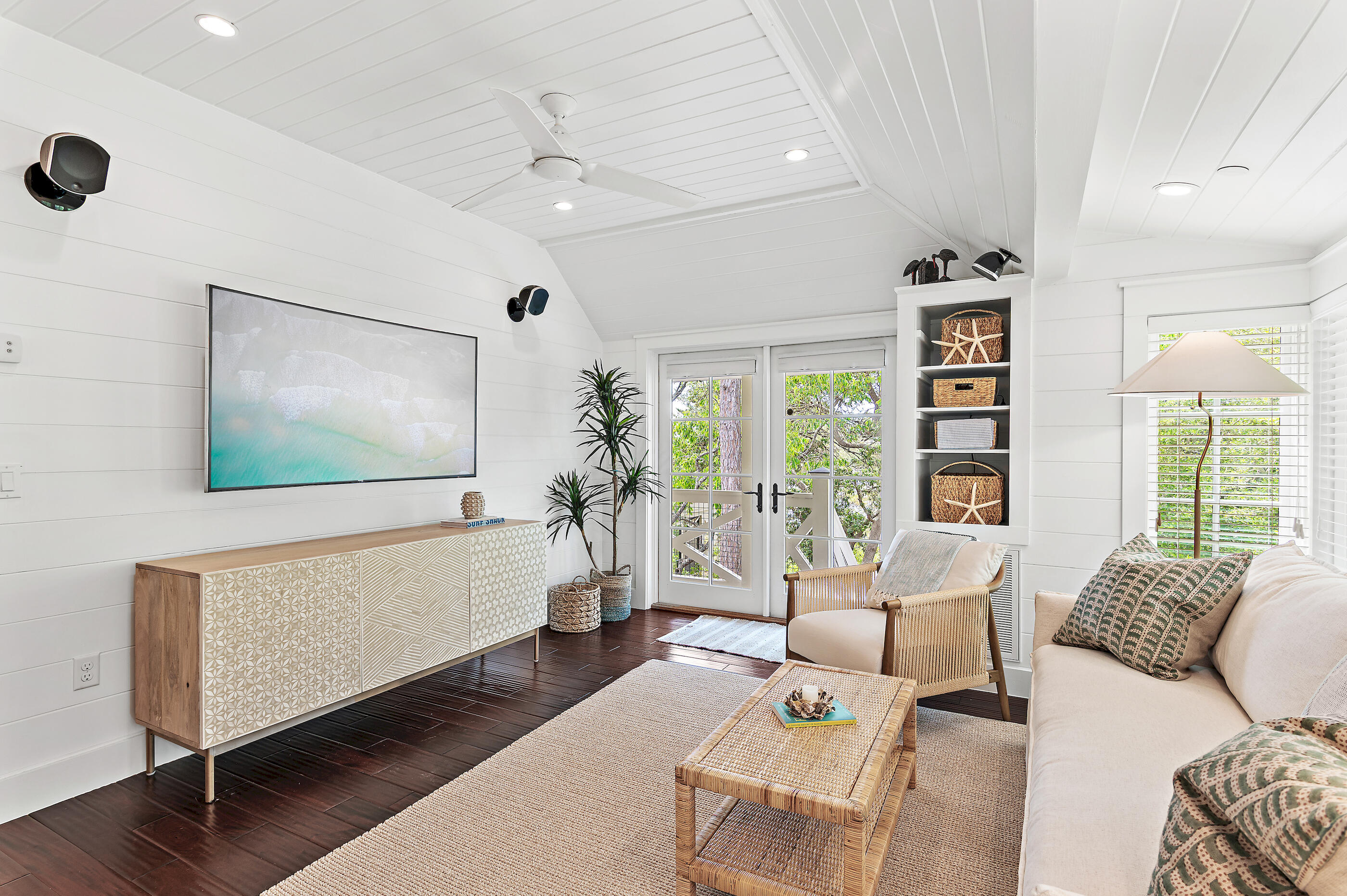 DRAPER LAKE COASTAL VILLAGE - Residential