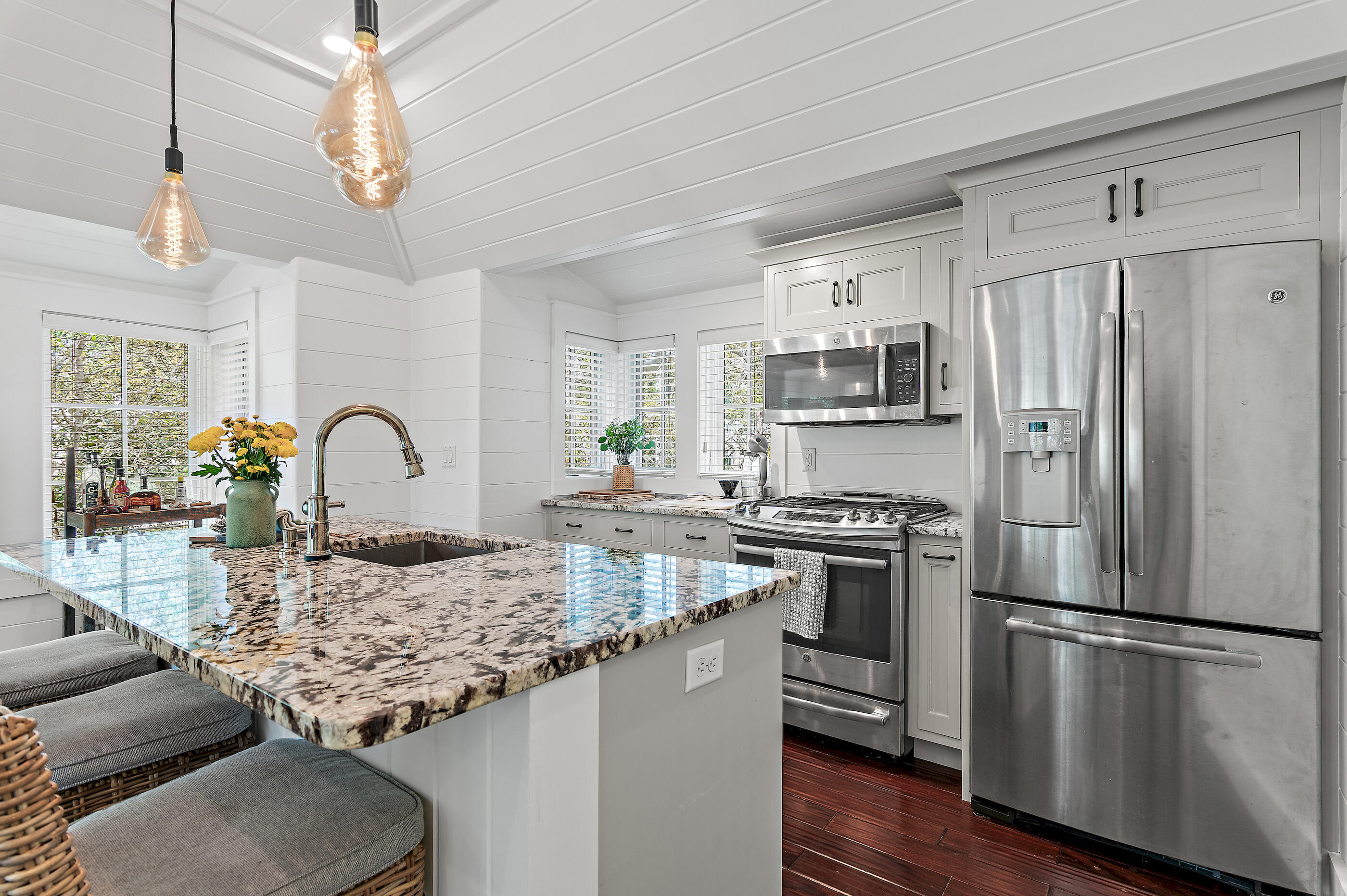 DRAPER LAKE COASTAL VILLAGE - Residential