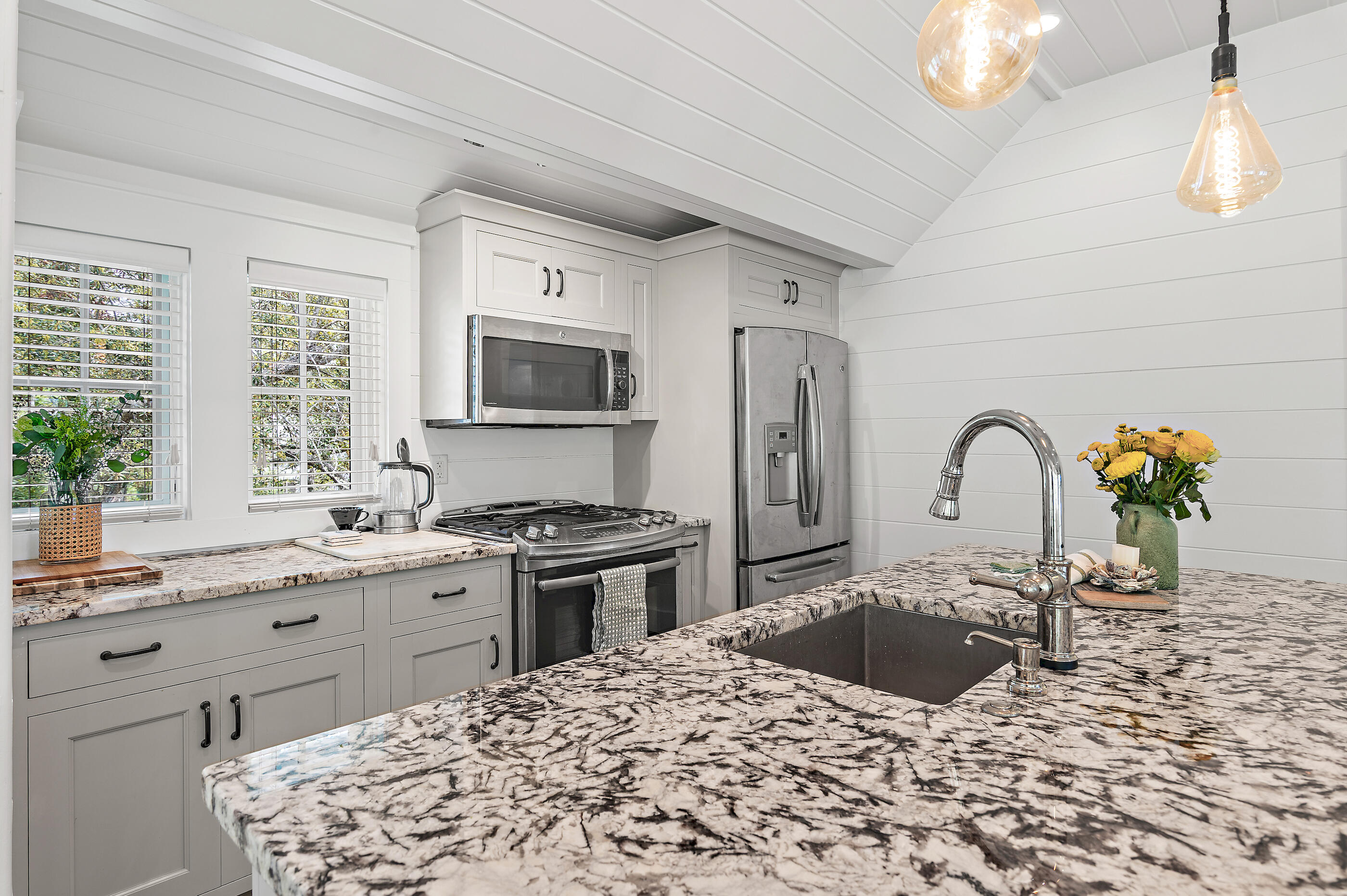 DRAPER LAKE COASTAL VILLAGE - Residential
