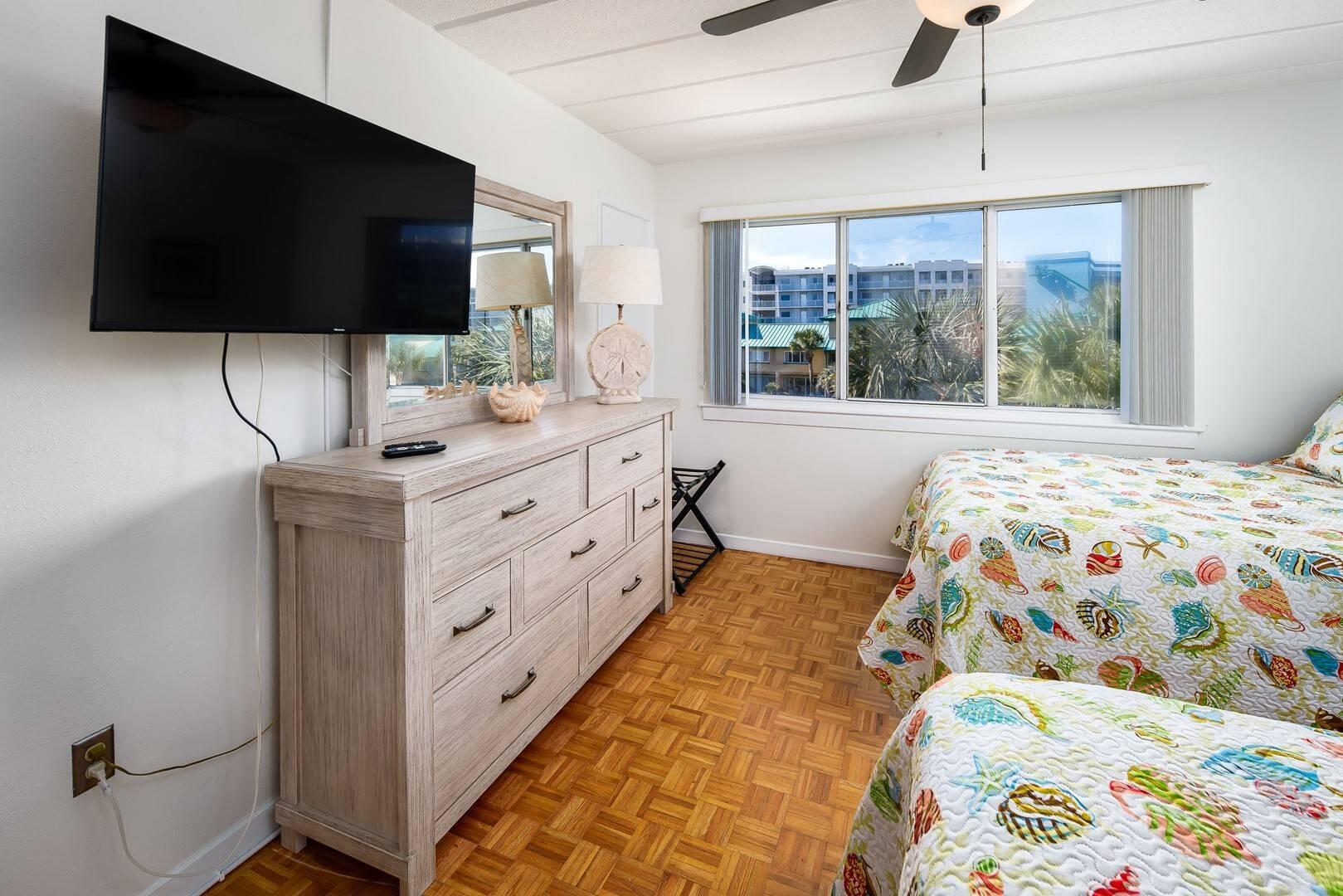 SEASPRAY CONDO - Residential