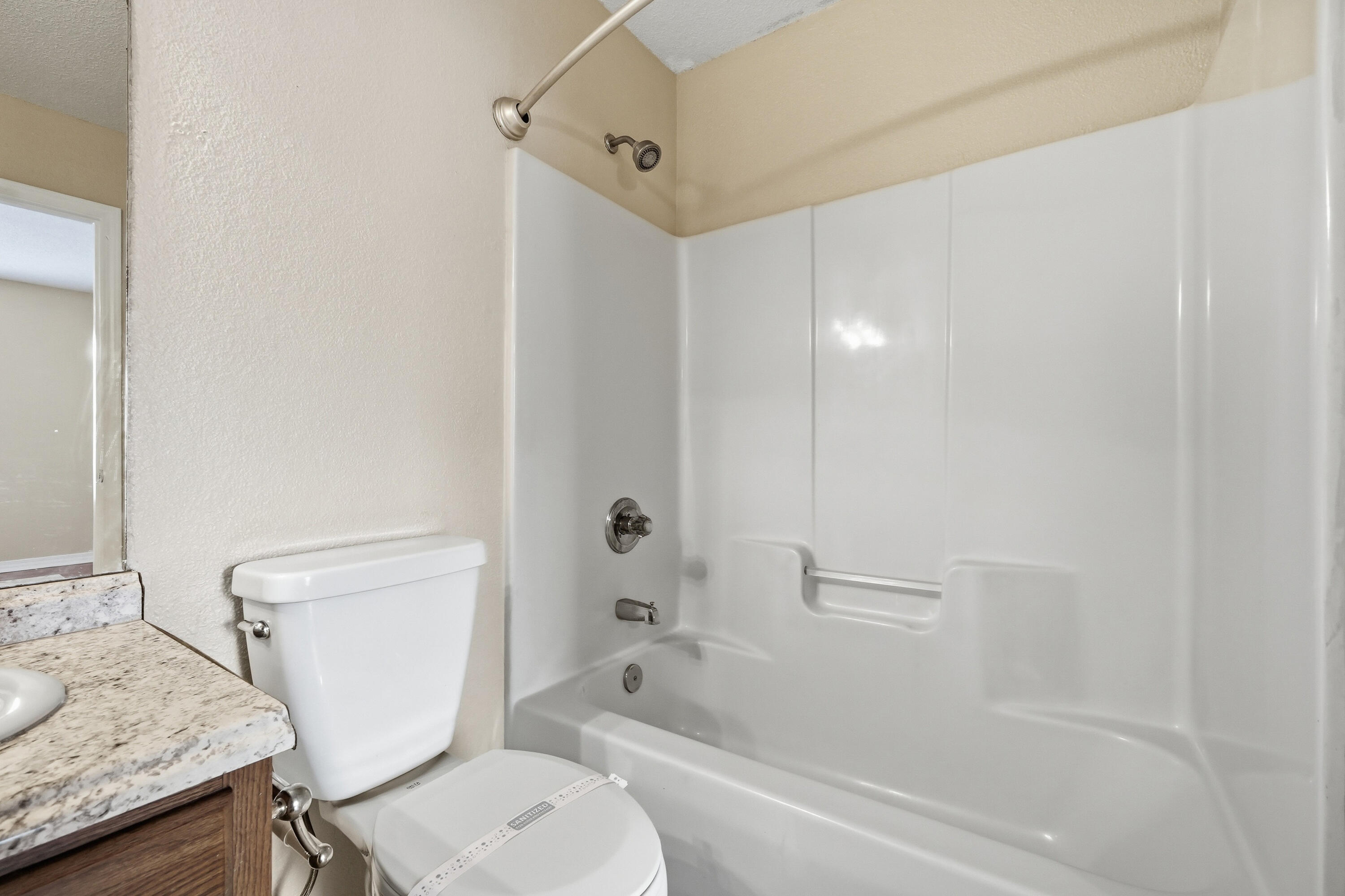 FOREST OAKS PH 1 - Residential Lease