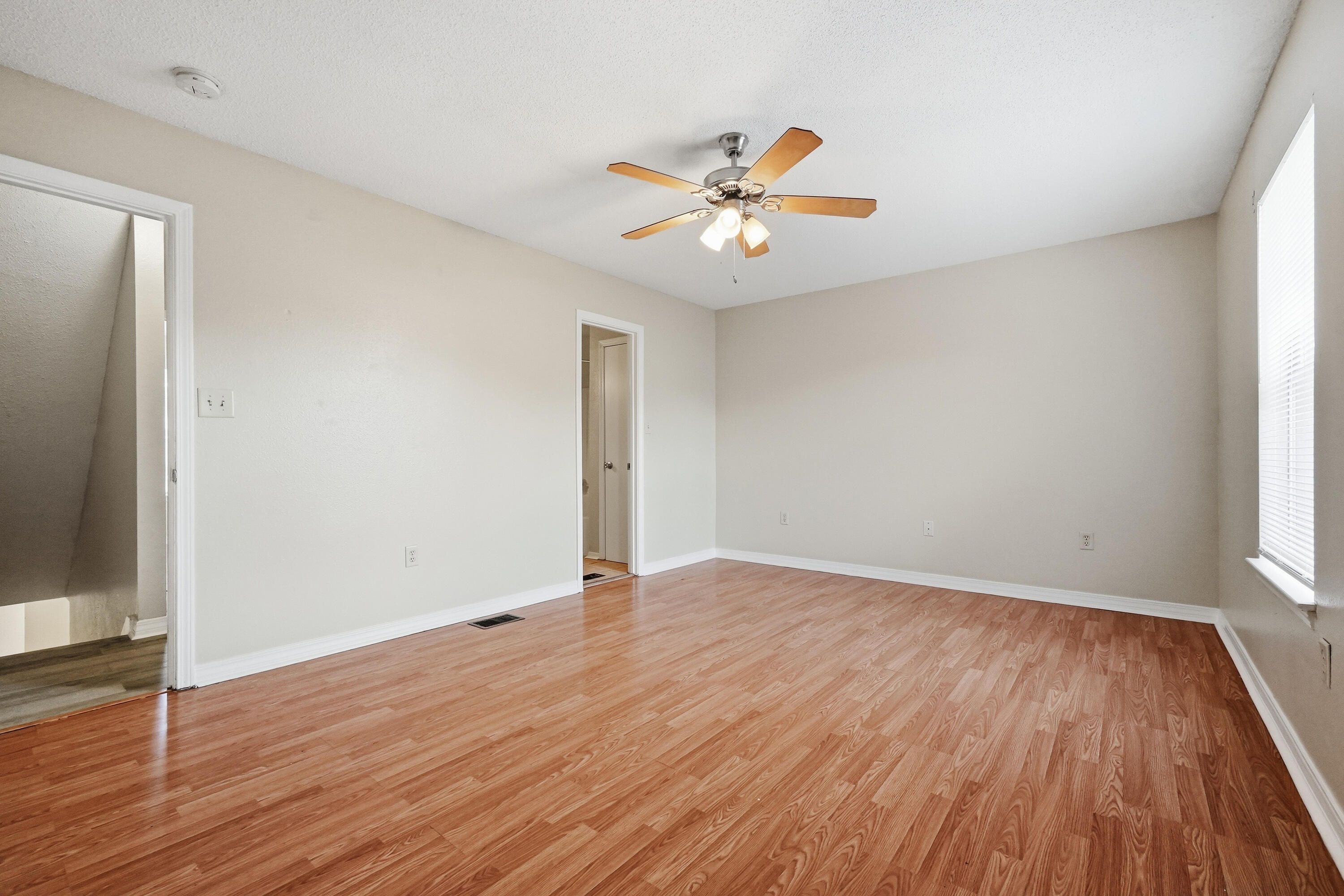 FOREST OAKS PH 1 - Residential Lease