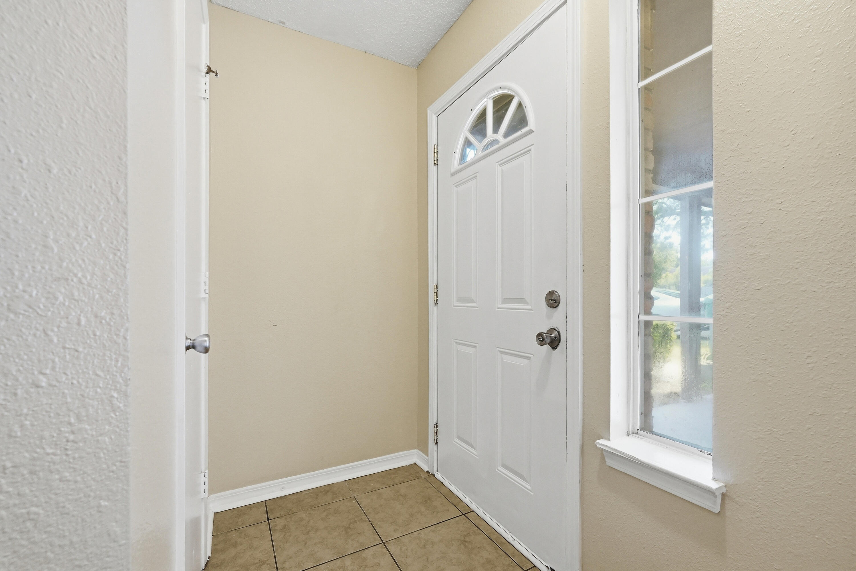 FOREST OAKS PH 1 - Residential Lease