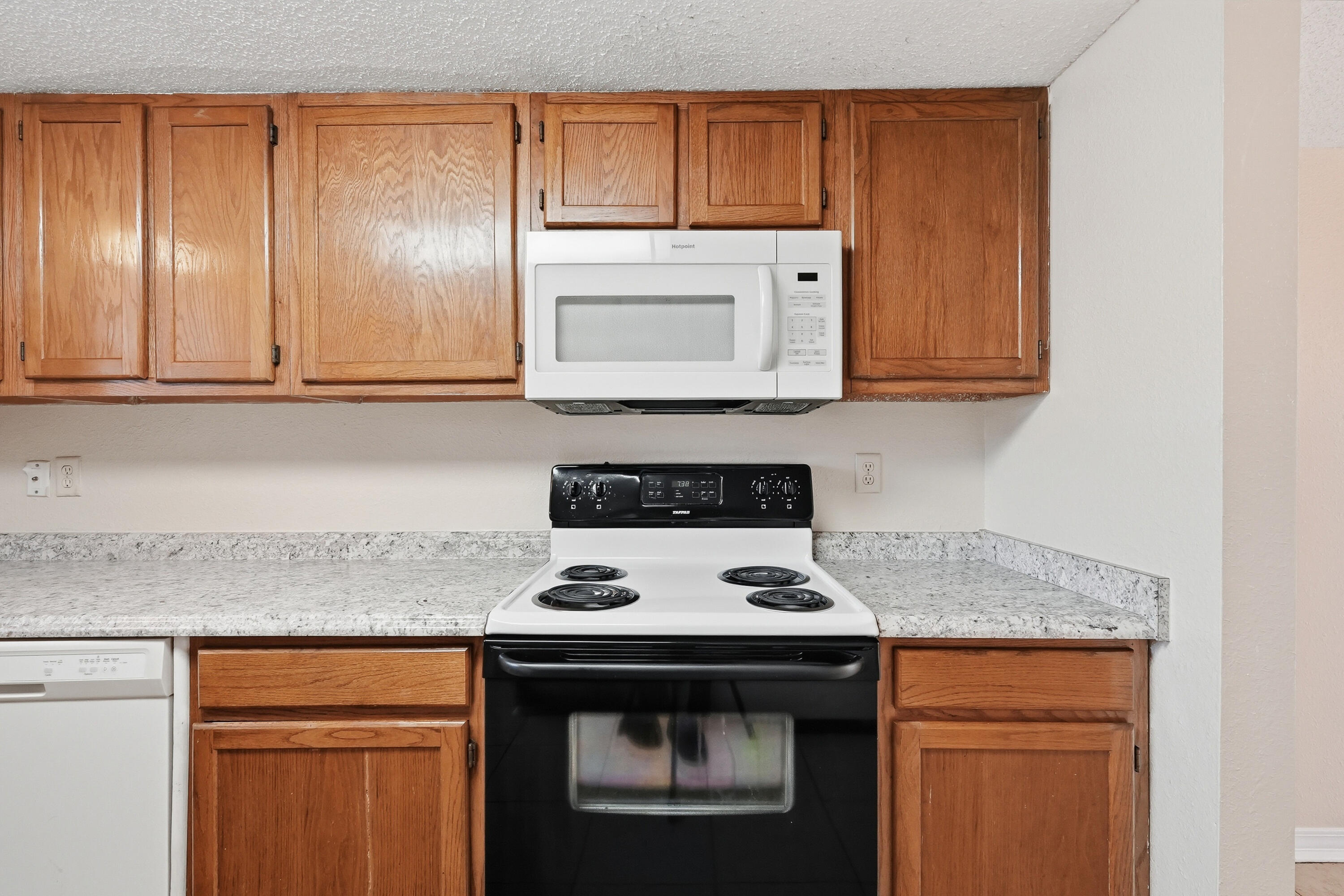 FOREST OAKS PH 1 - Residential Lease