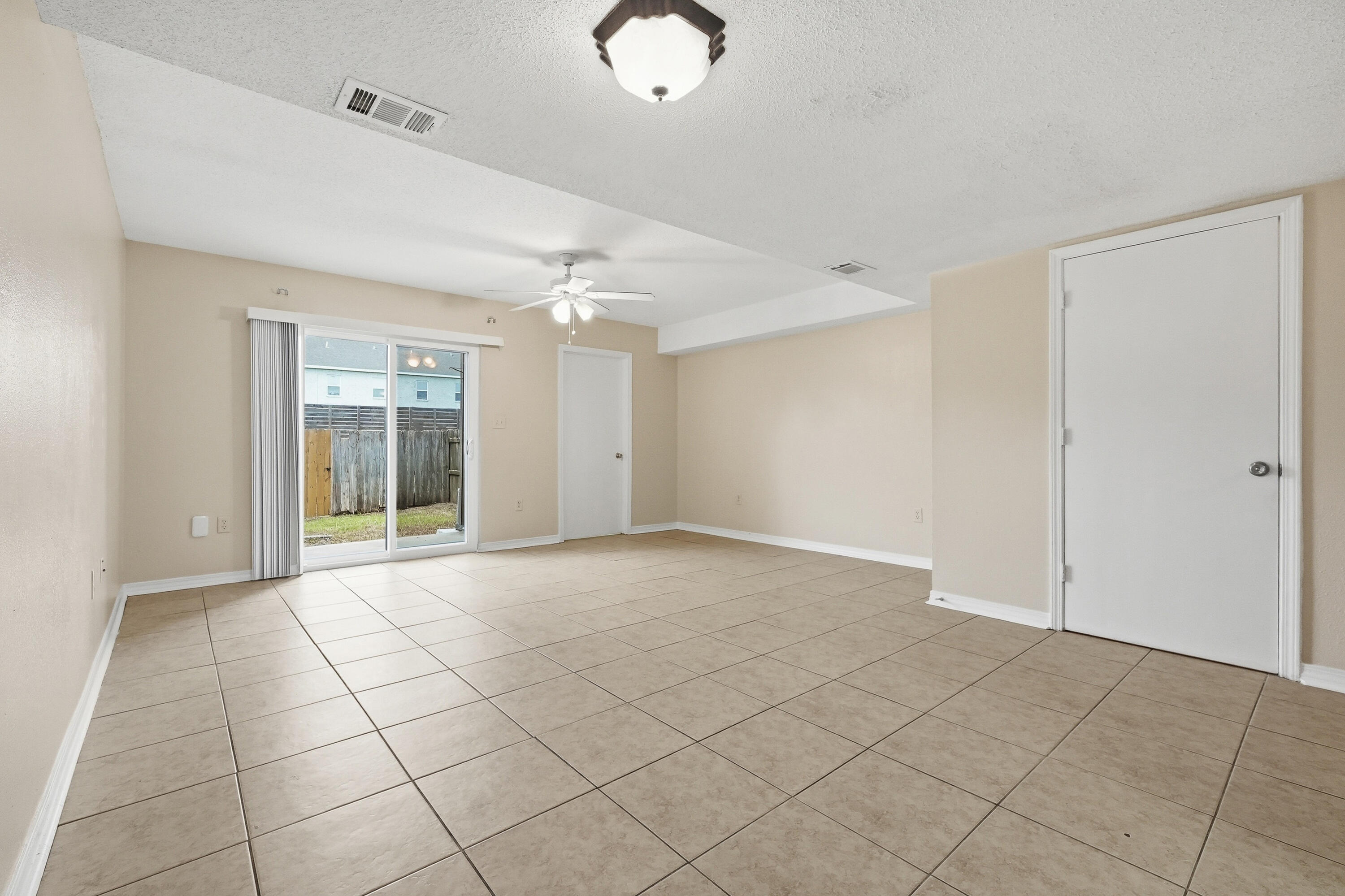 FOREST OAKS PH 1 - Residential Lease