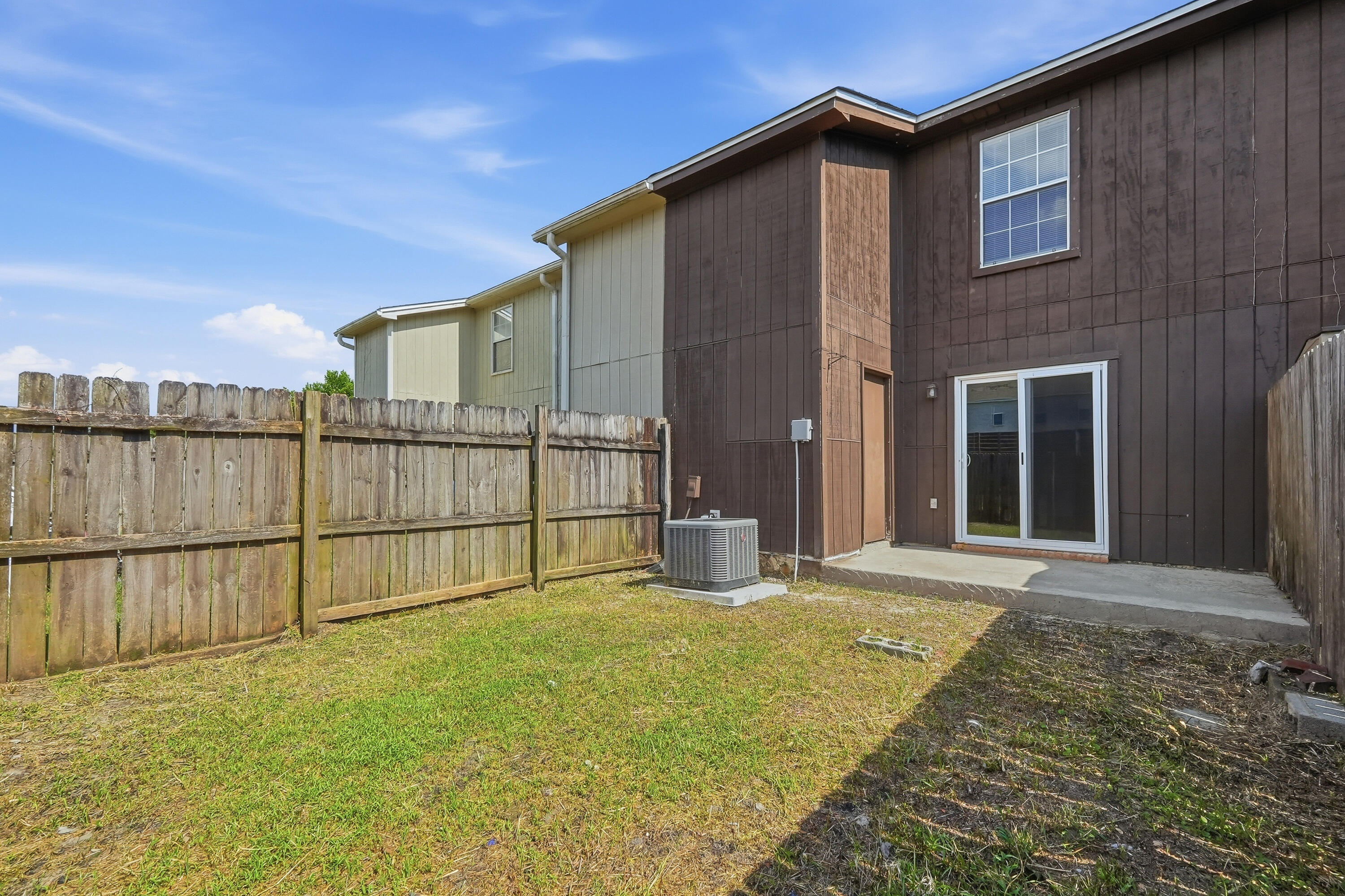 FOREST OAKS PH 1 - Residential Lease