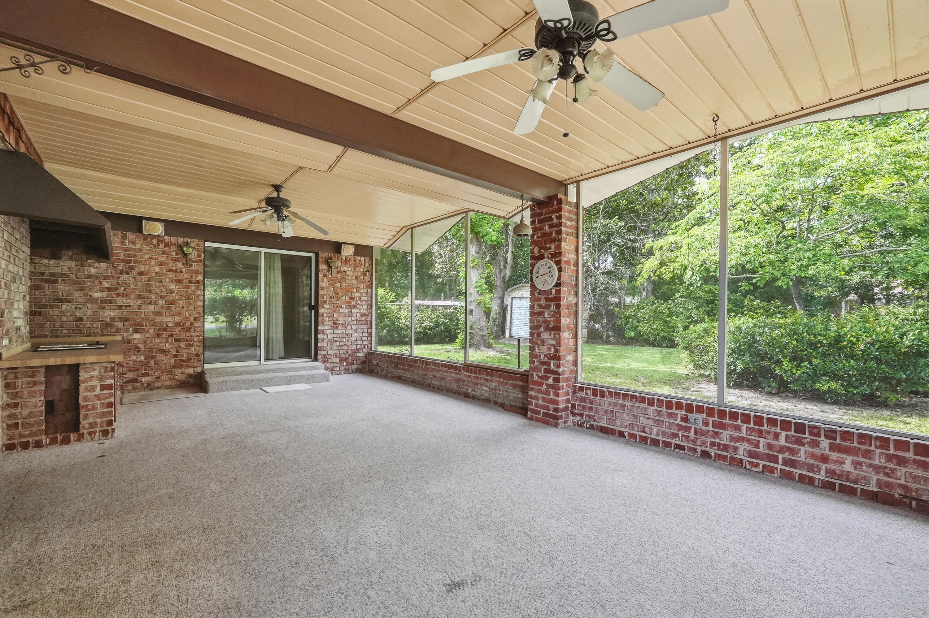 BAYOU POQUITO - Residential