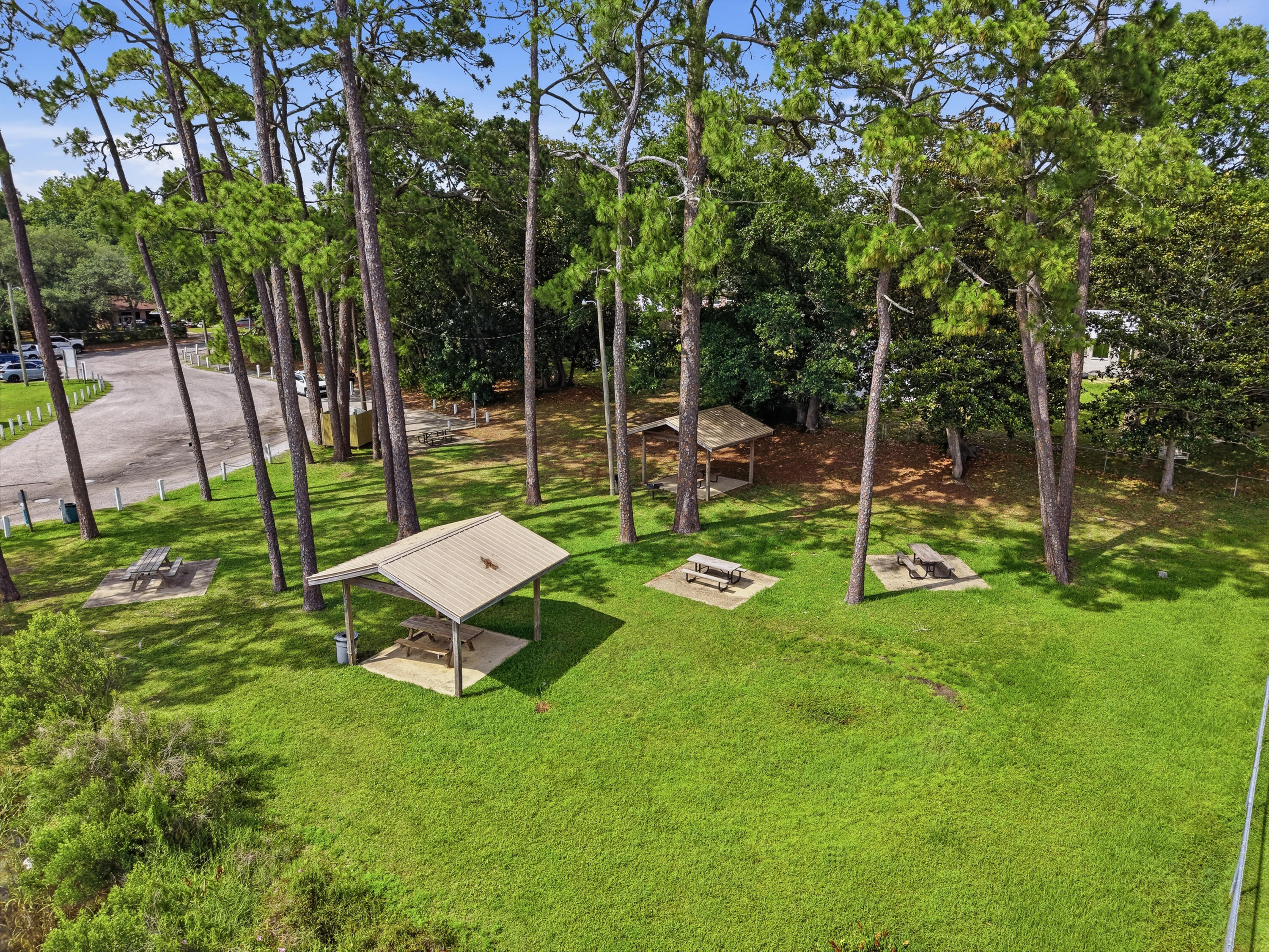 BAYOU POQUITO - Residential