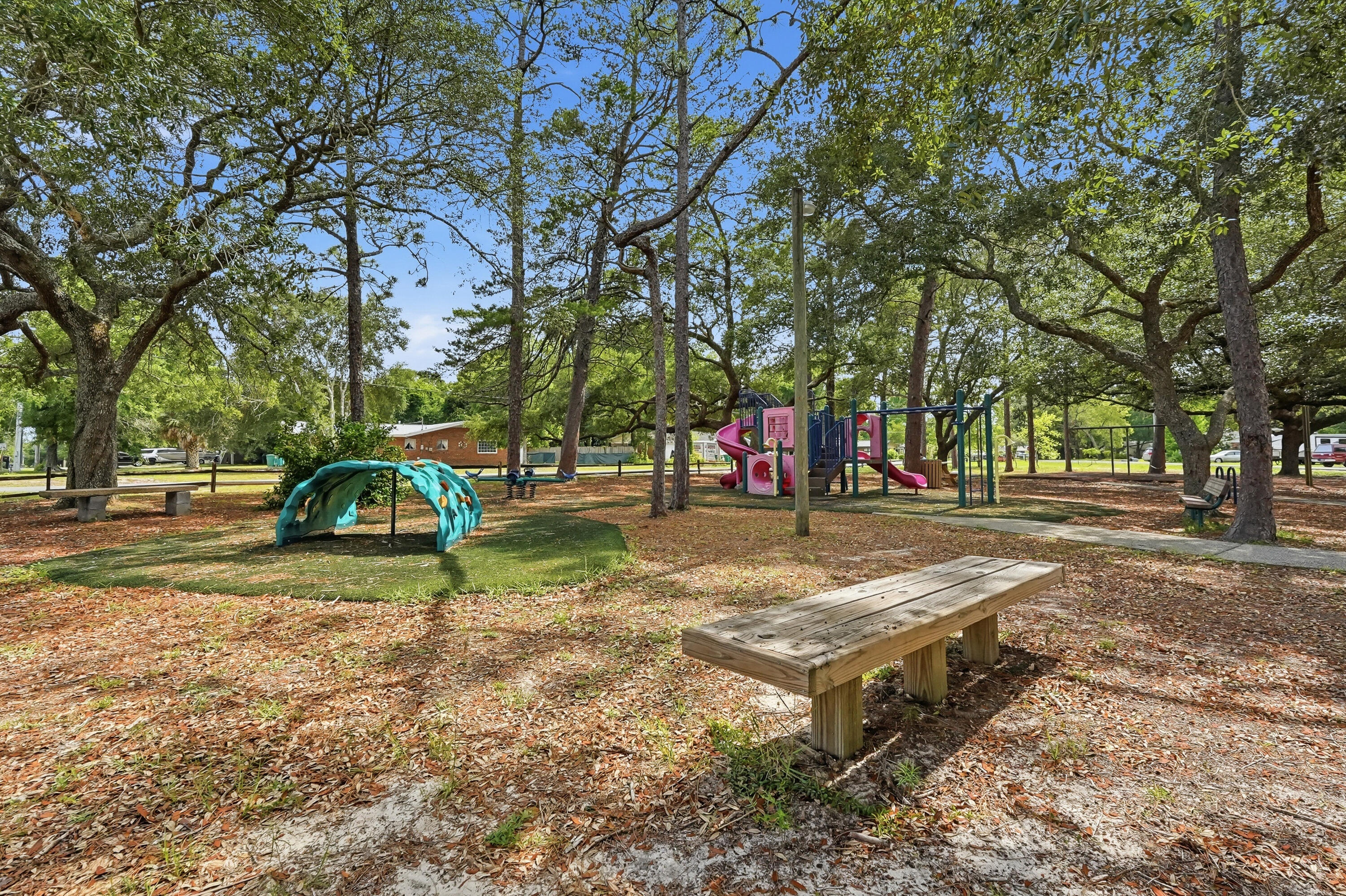 BAYOU POQUITO - Residential