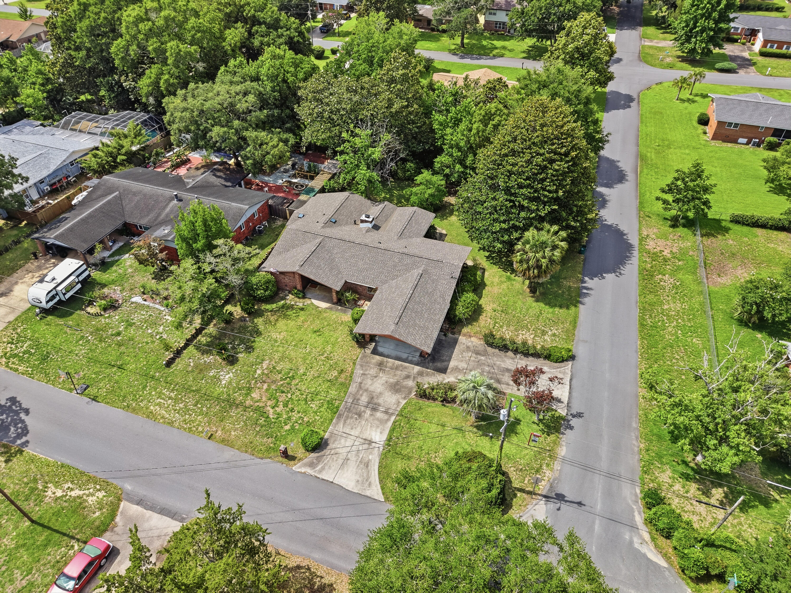 BAYOU POQUITO - Residential