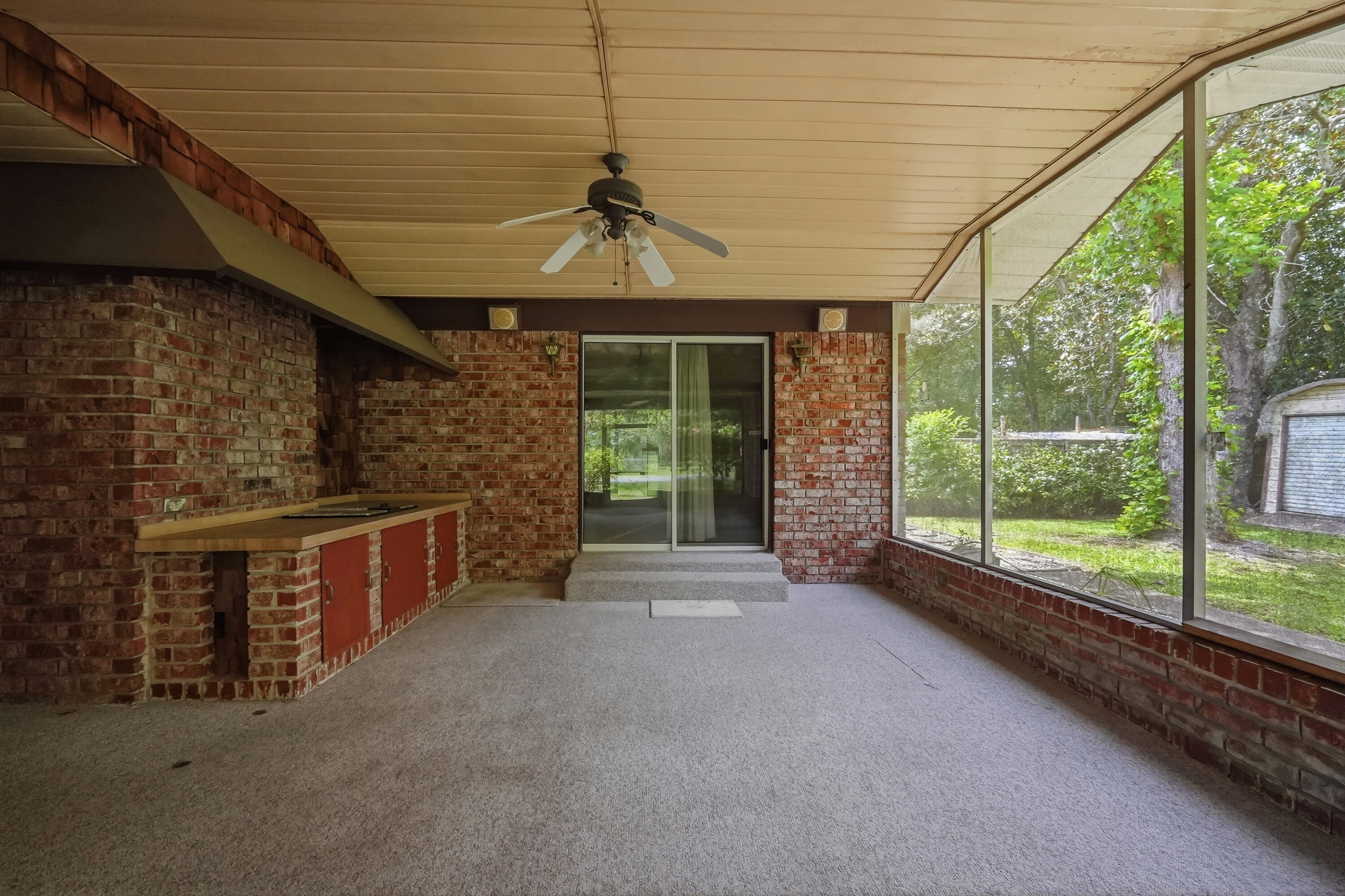 BAYOU POQUITO - Residential