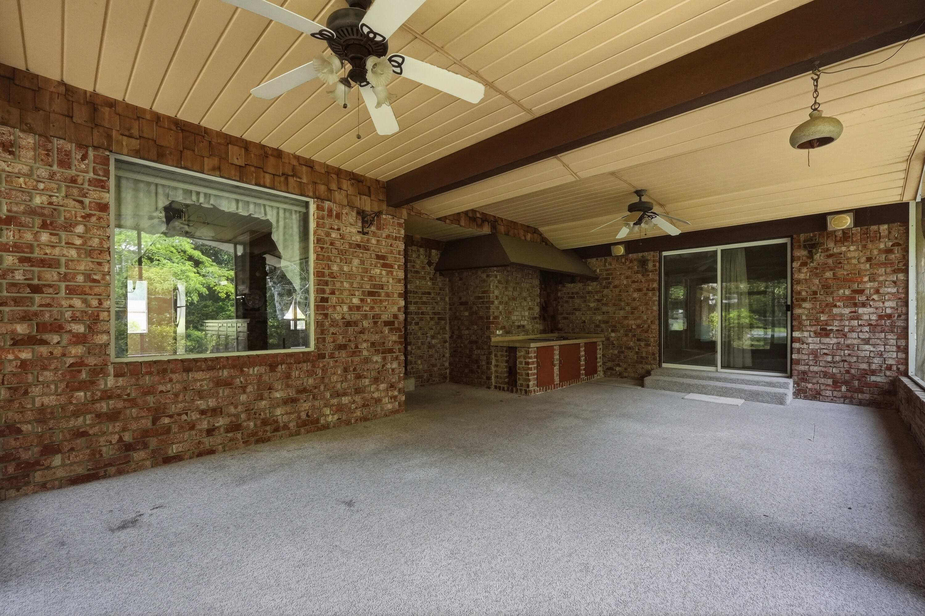 BAYOU POQUITO - Residential
