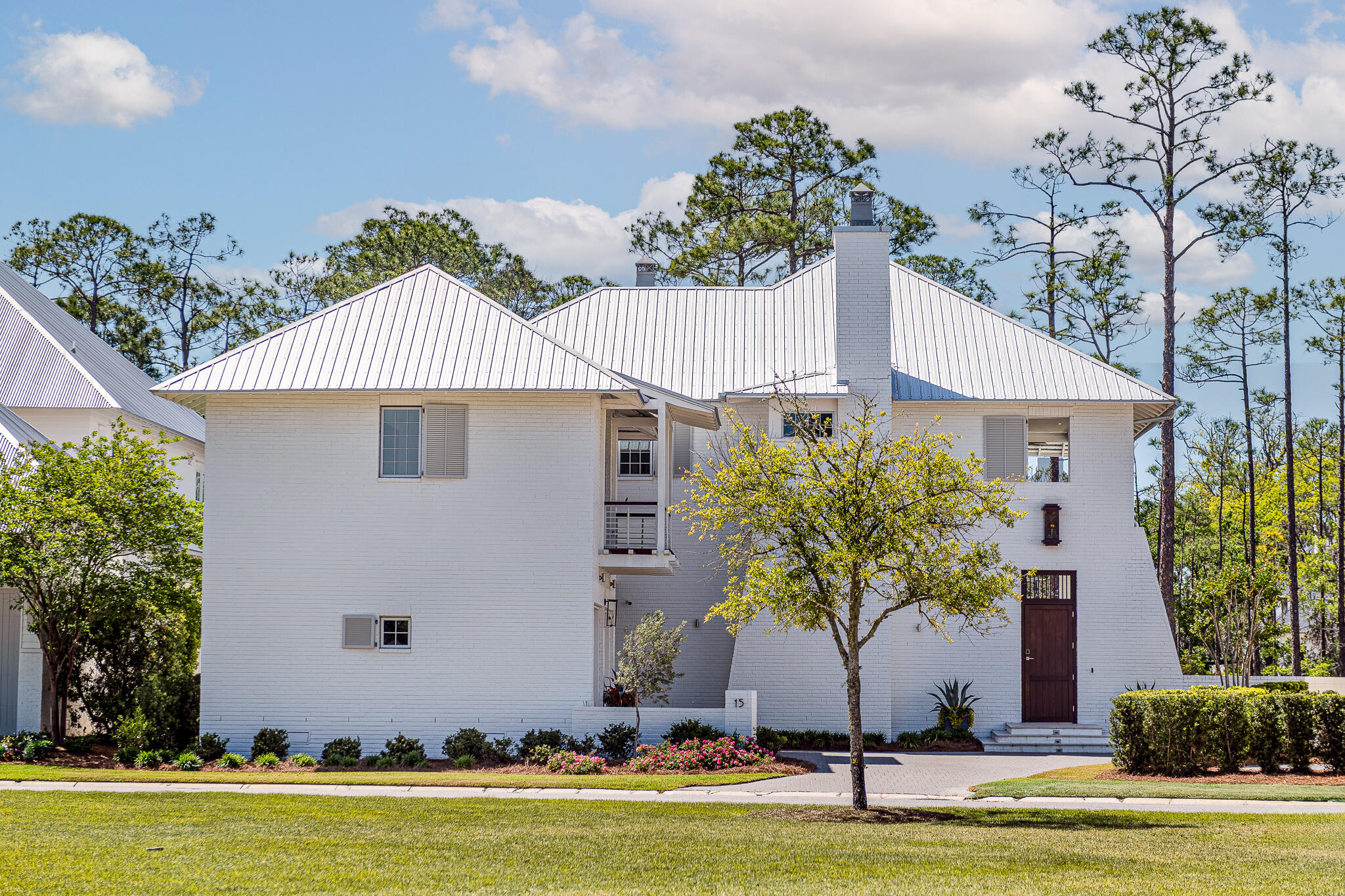 CHURCHILL OAKS - Residential