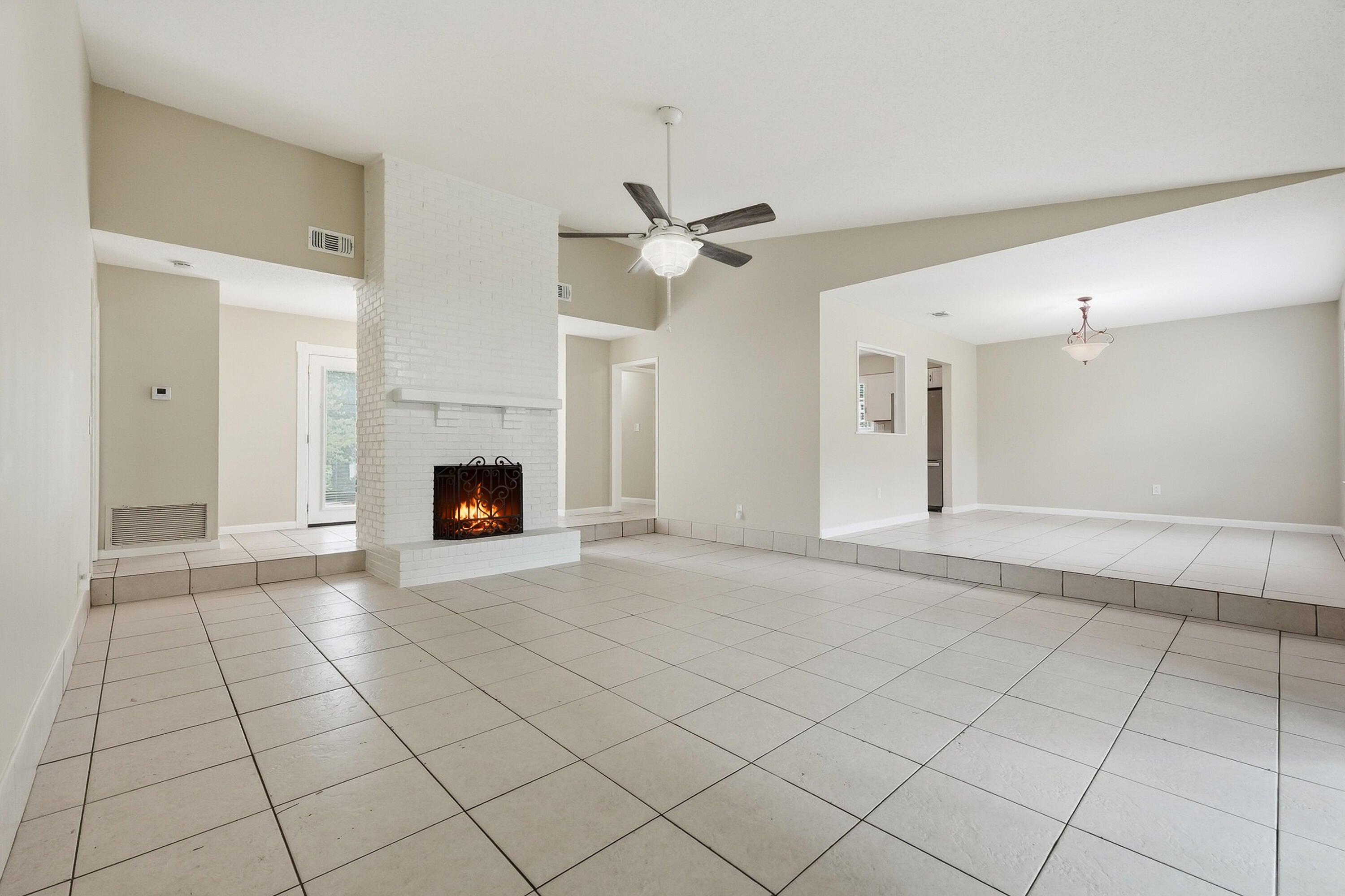 BLUEWATER BAY VILLAGE 1A - Residential Lease