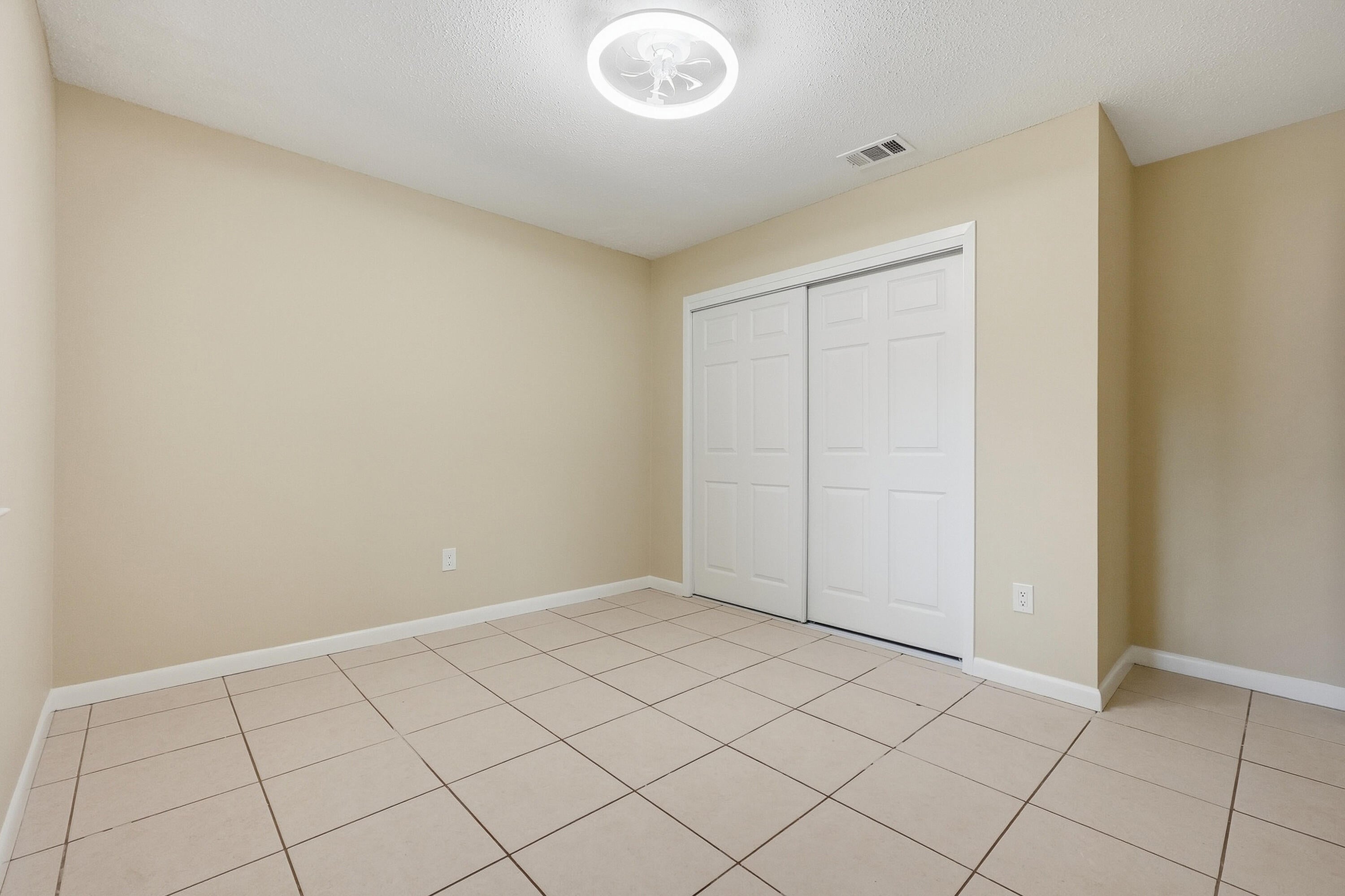 BLUEWATER BAY VILLAGE 1A - Residential Lease